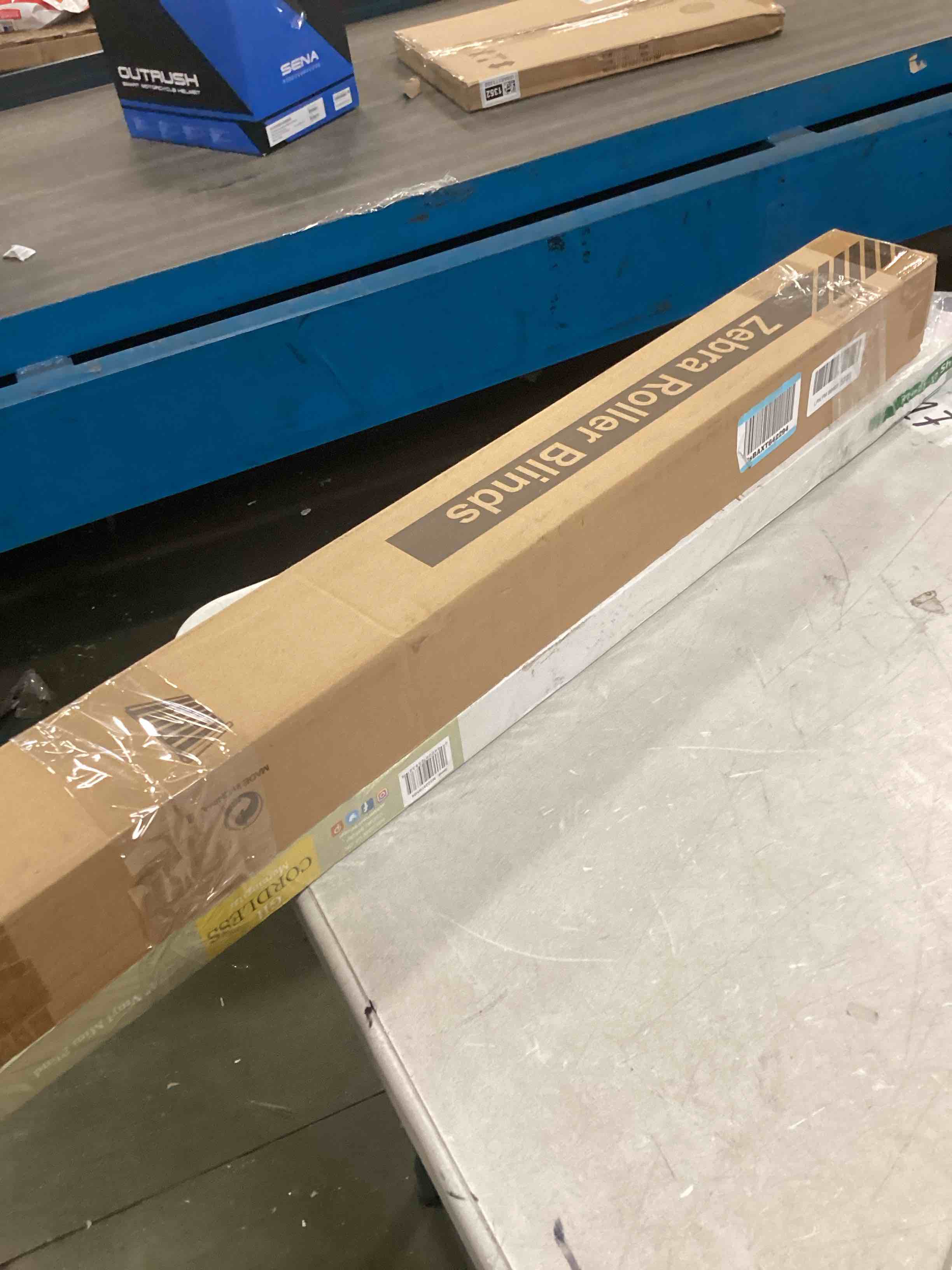 https://s3.amazonaws.com/lotting-images-prod/bidfta/PNK0514297_1730748830232.jpeg