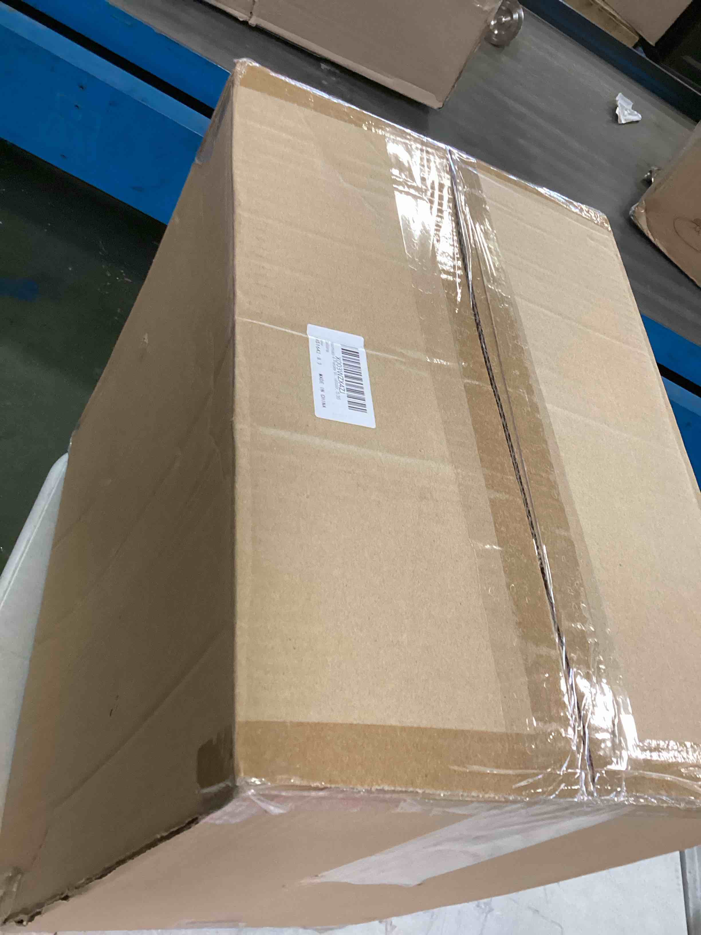 https://s3.amazonaws.com/lotting-images-prod/bidfta/PNK0514452_1730738018802.jpeg