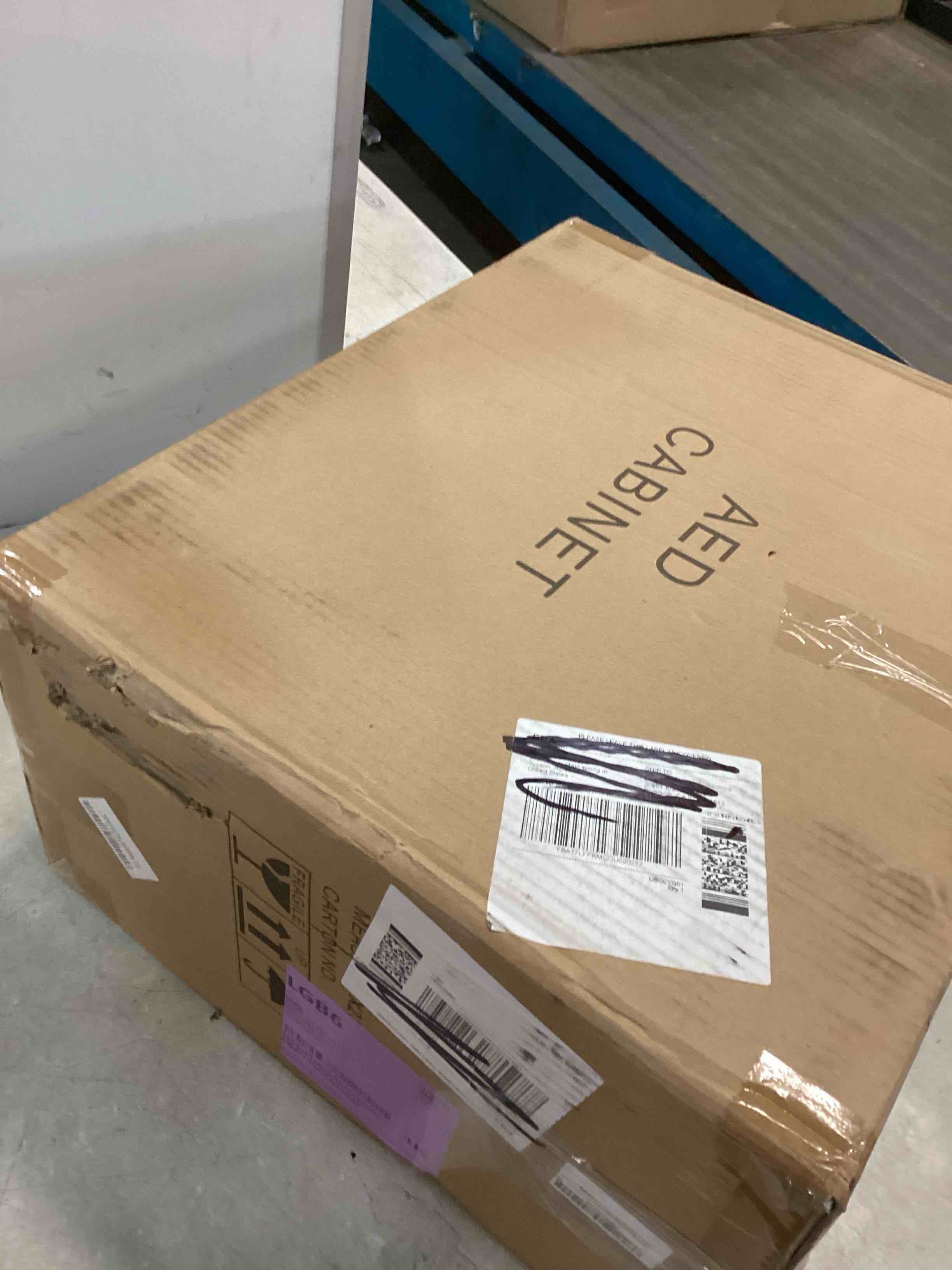https://s3.amazonaws.com/lotting-images-prod/bidfta/PNK0514711_1730472421260.jpeg