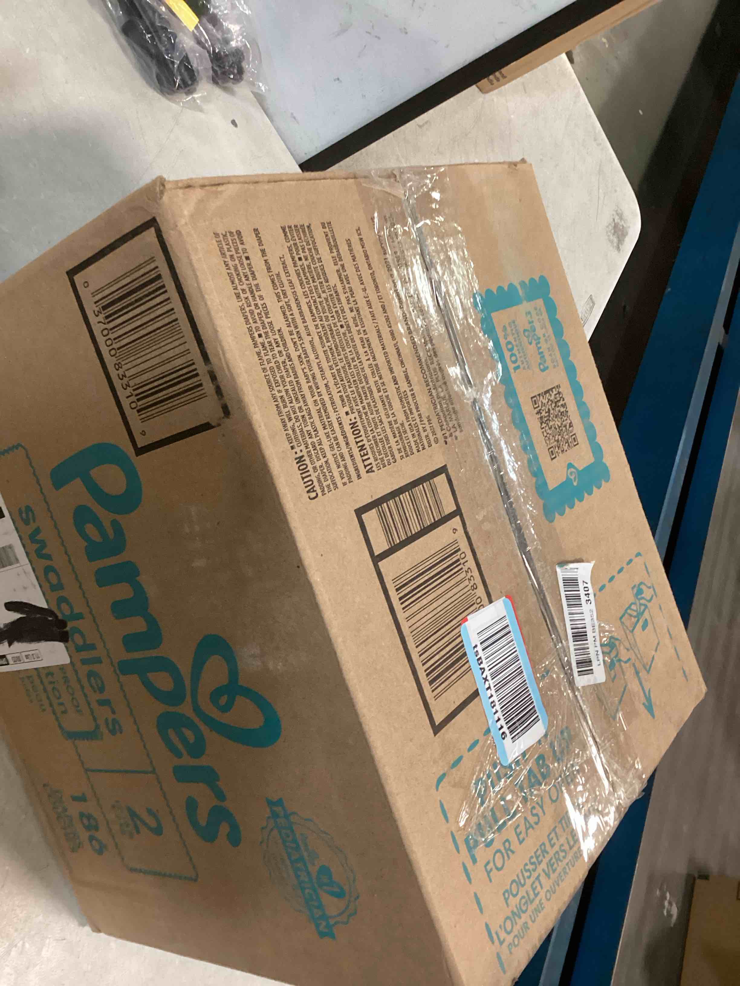 https://s3.amazonaws.com/lotting-images-prod/bidfta/PNK0515875_1729861816816.jpeg