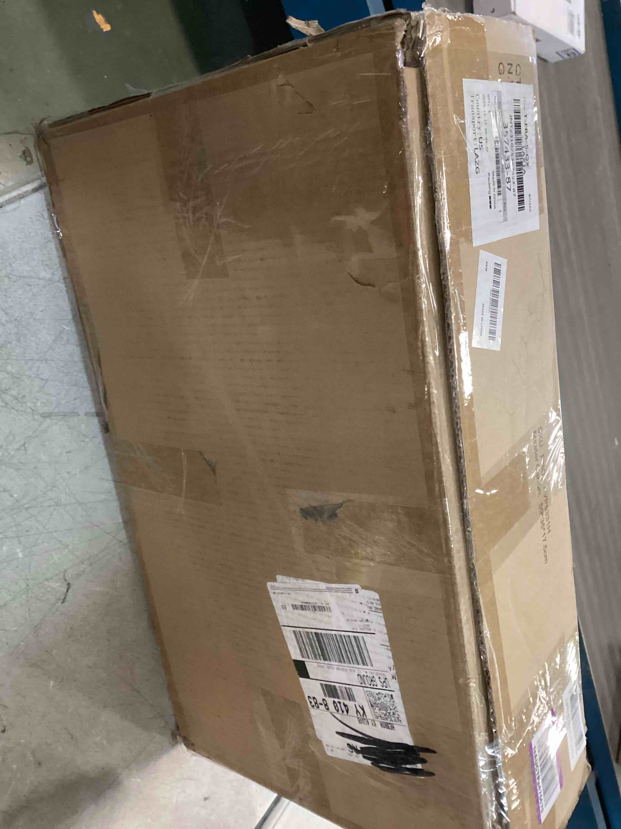 https://s3.amazonaws.com/lotting-images-prod/bidfta/PNK0515901_1729800578992.jpeg