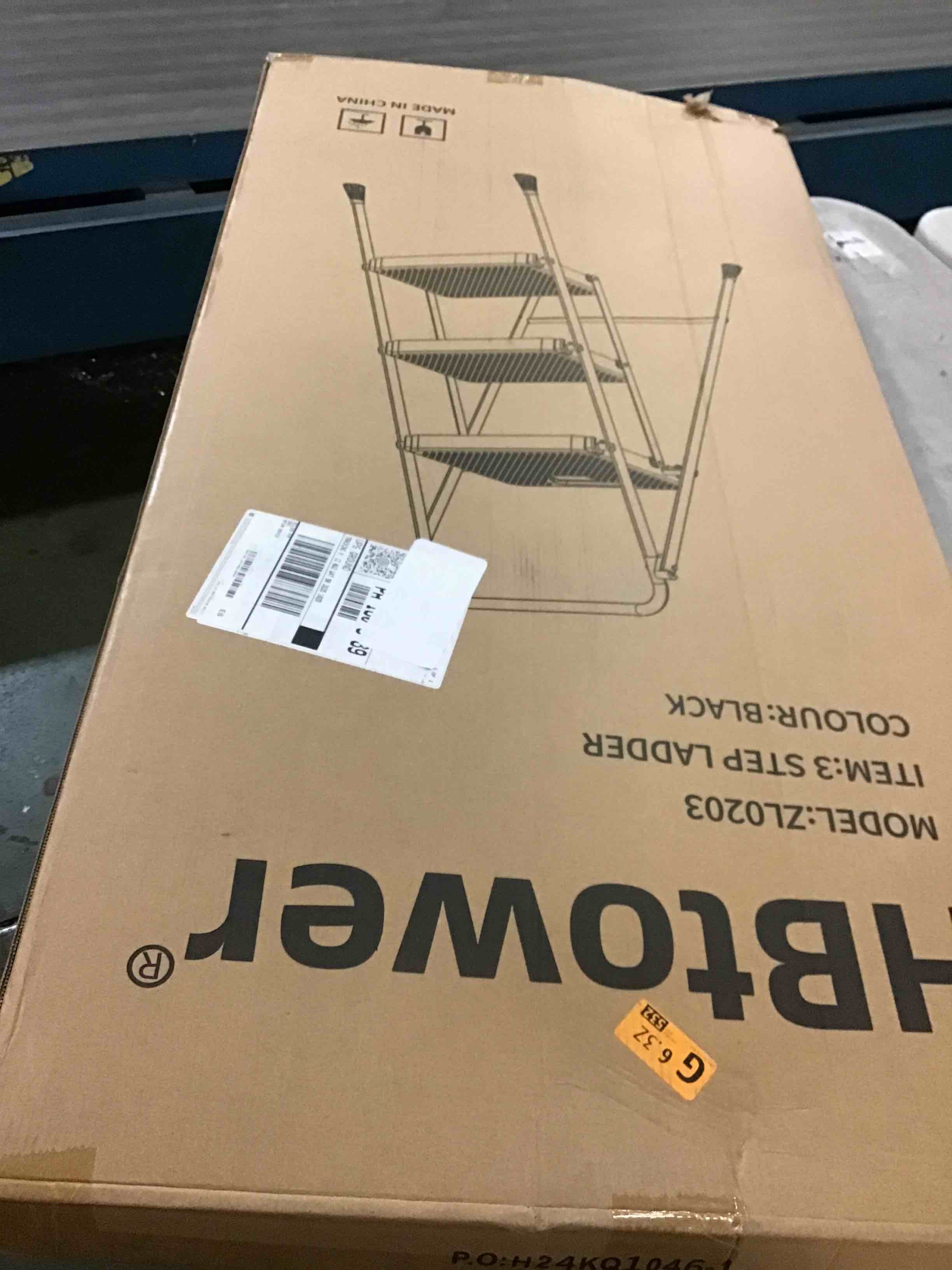 https://s3.amazonaws.com/lotting-images-prod/bidfta/PNK0516471_1730332666072.jpeg