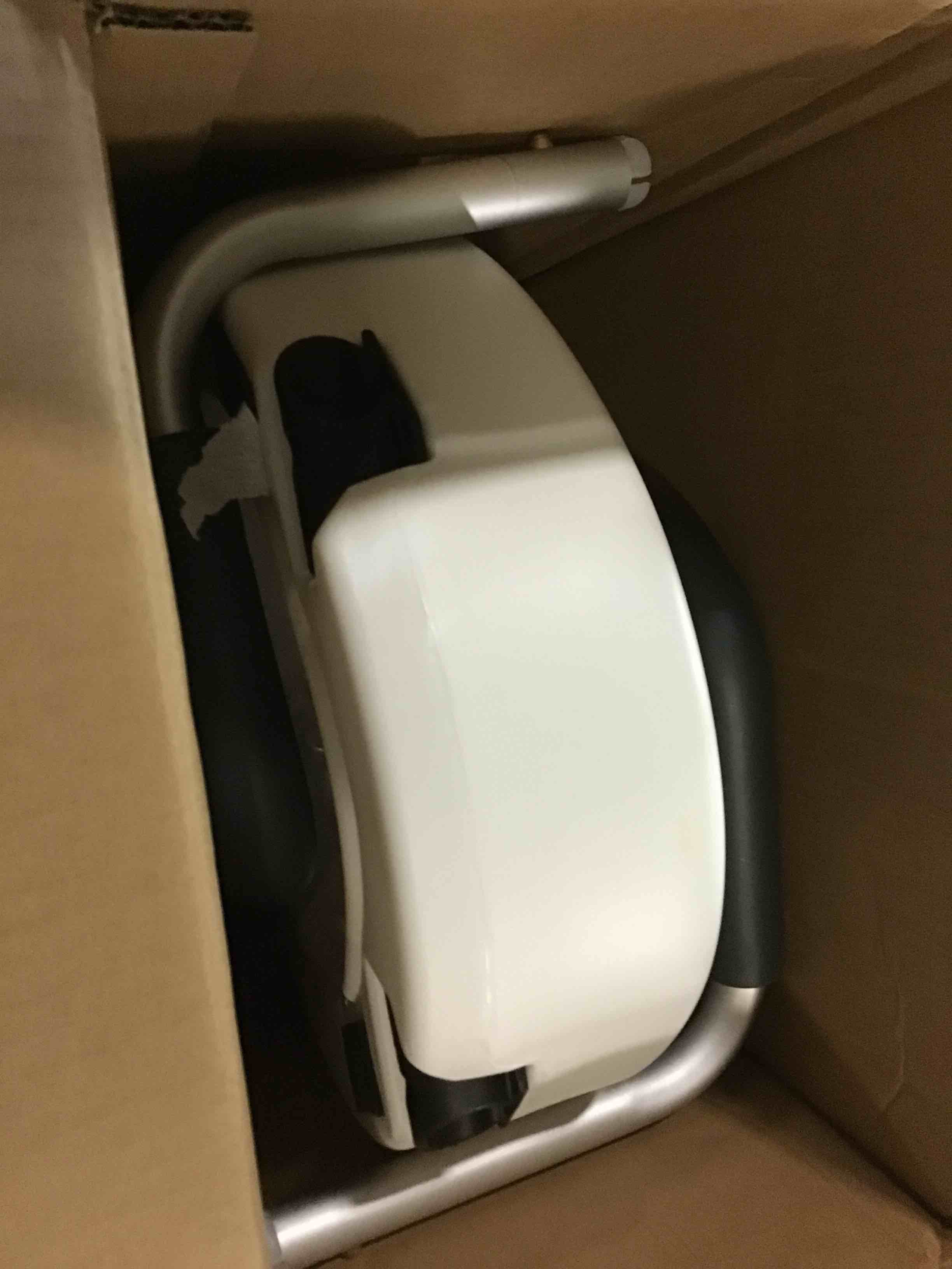 https://s3.amazonaws.com/lotting-images-prod/bidfta/PNK0516613_1730264856250.jpeg