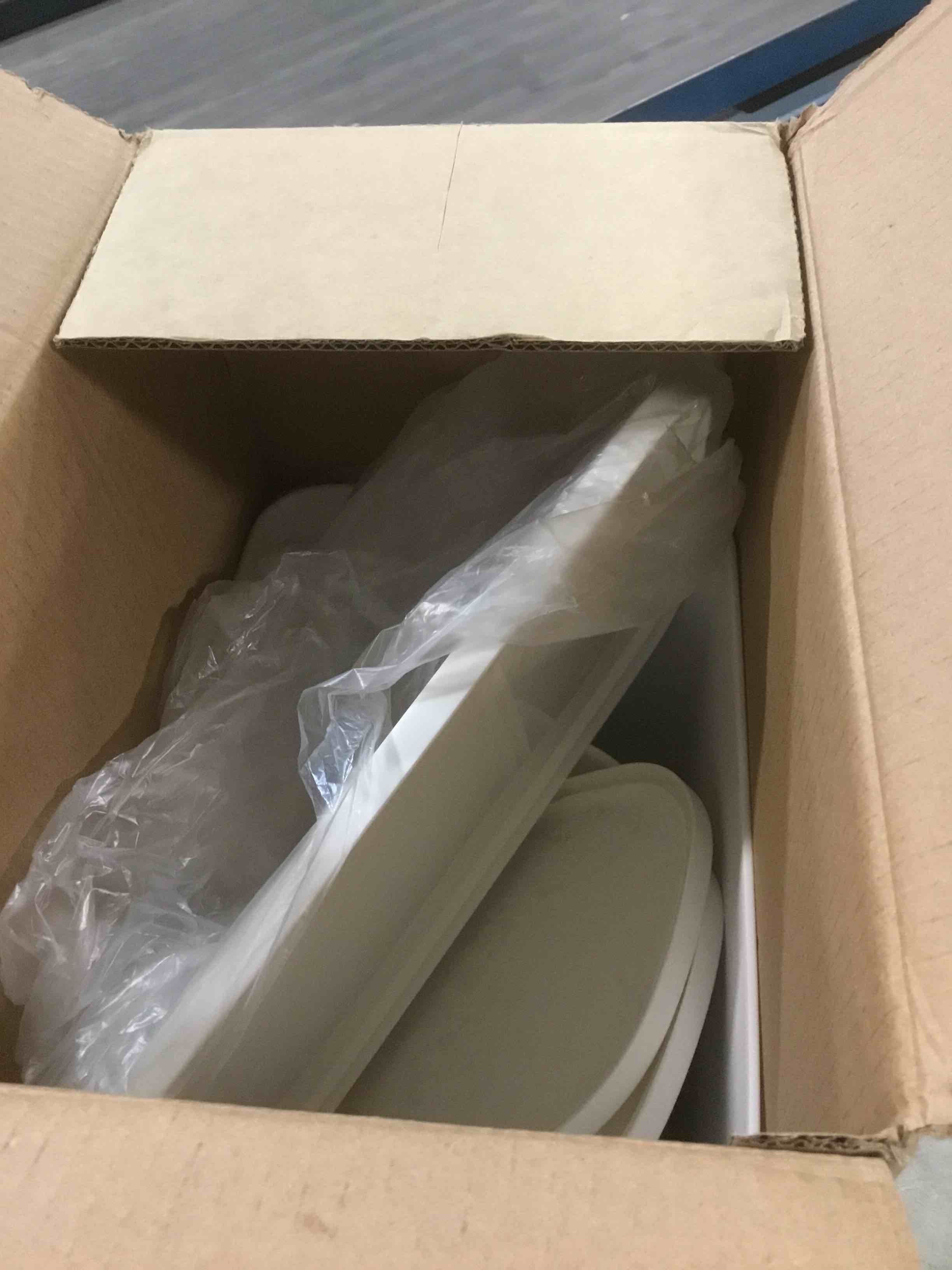 https://s3.amazonaws.com/lotting-images-prod/bidfta/PNK0516903_1729918769384.jpeg
