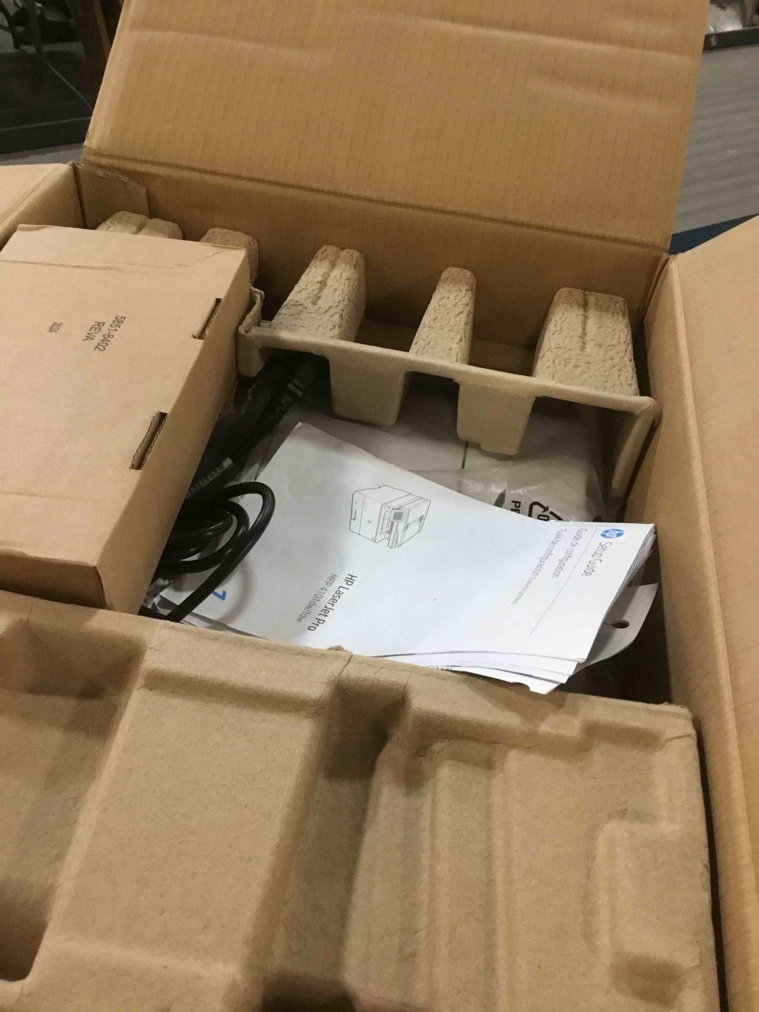 https://s3.amazonaws.com/lotting-images-prod/bidfta/PNK0516932_1729913171506.jpeg