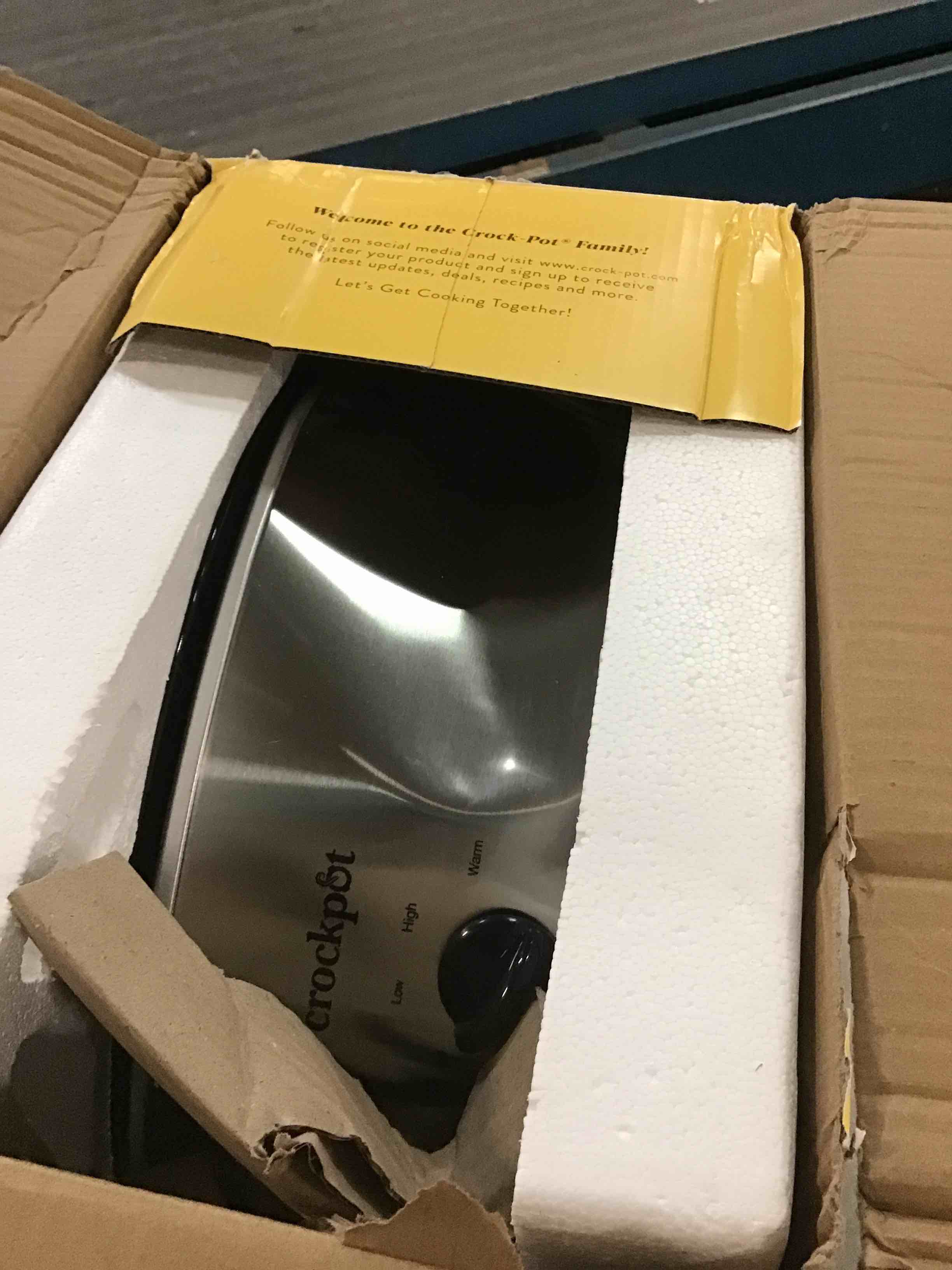 https://s3.amazonaws.com/lotting-images-prod/bidfta/PNK0517078_1729829400018.jpeg