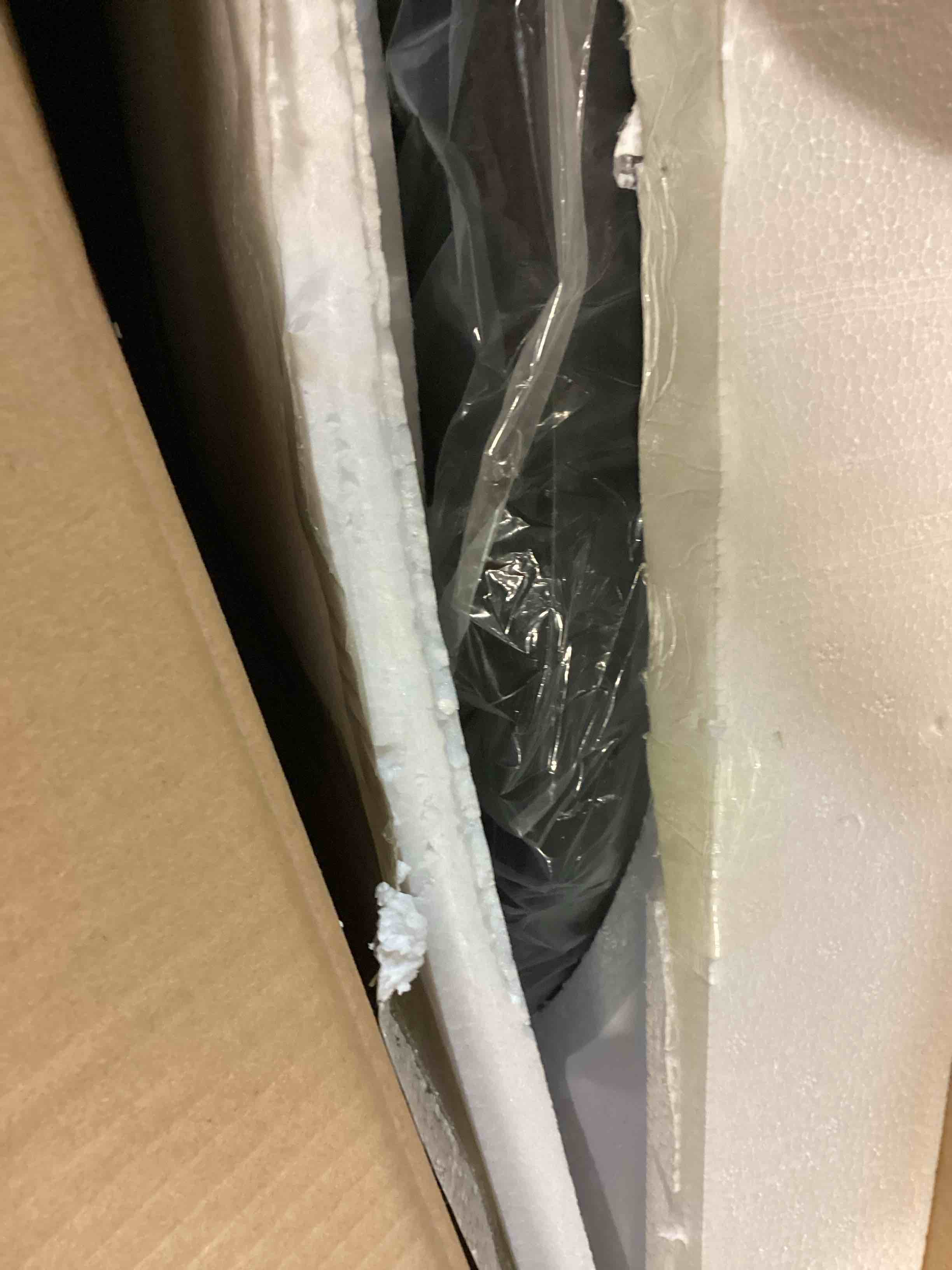 https://s3.amazonaws.com/lotting-images-prod/bidfta/PNK0517397_1729735634729.jpeg