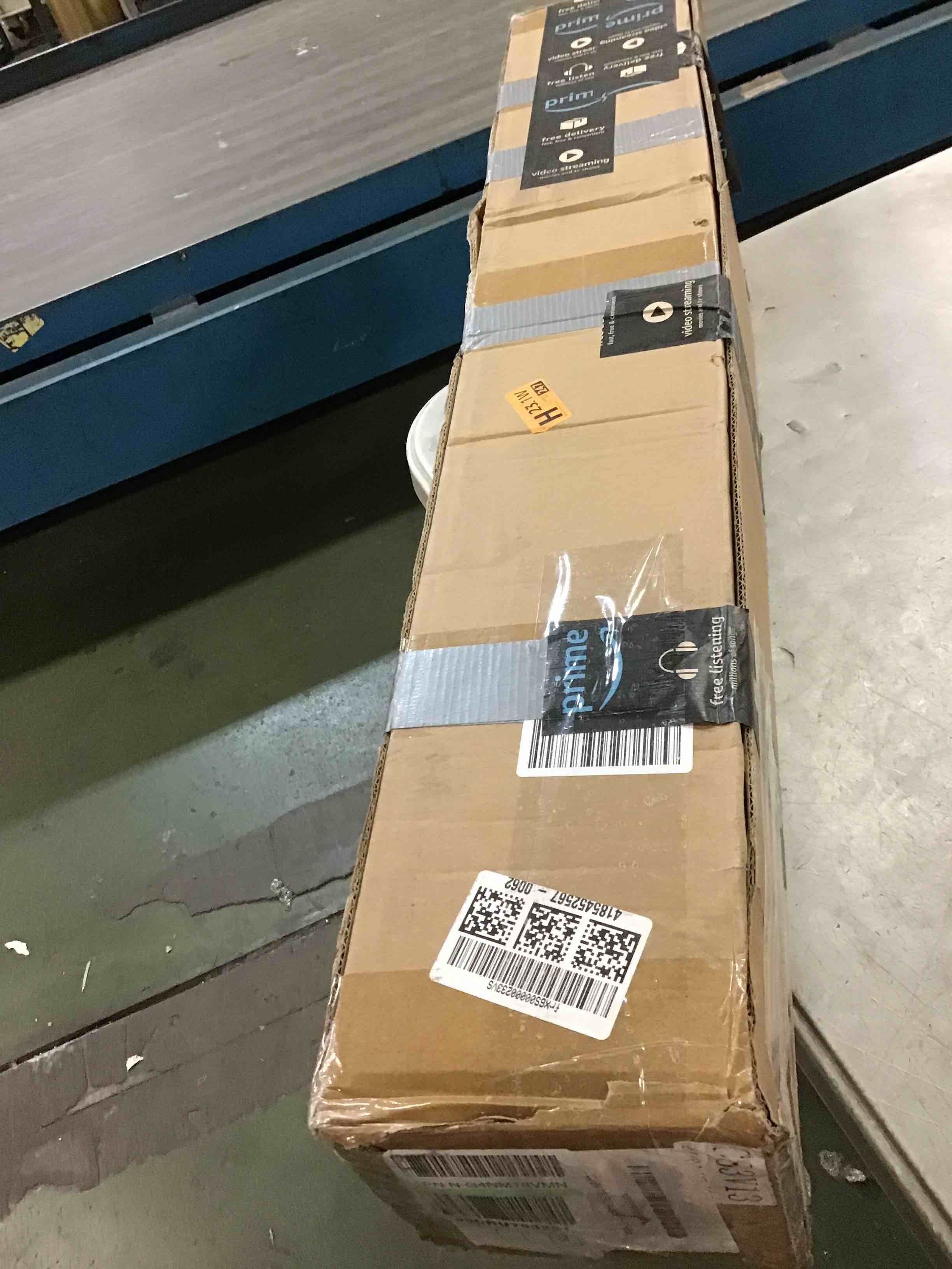 https://s3.amazonaws.com/lotting-images-prod/bidfta/PNK0517562_1729637595070.jpeg