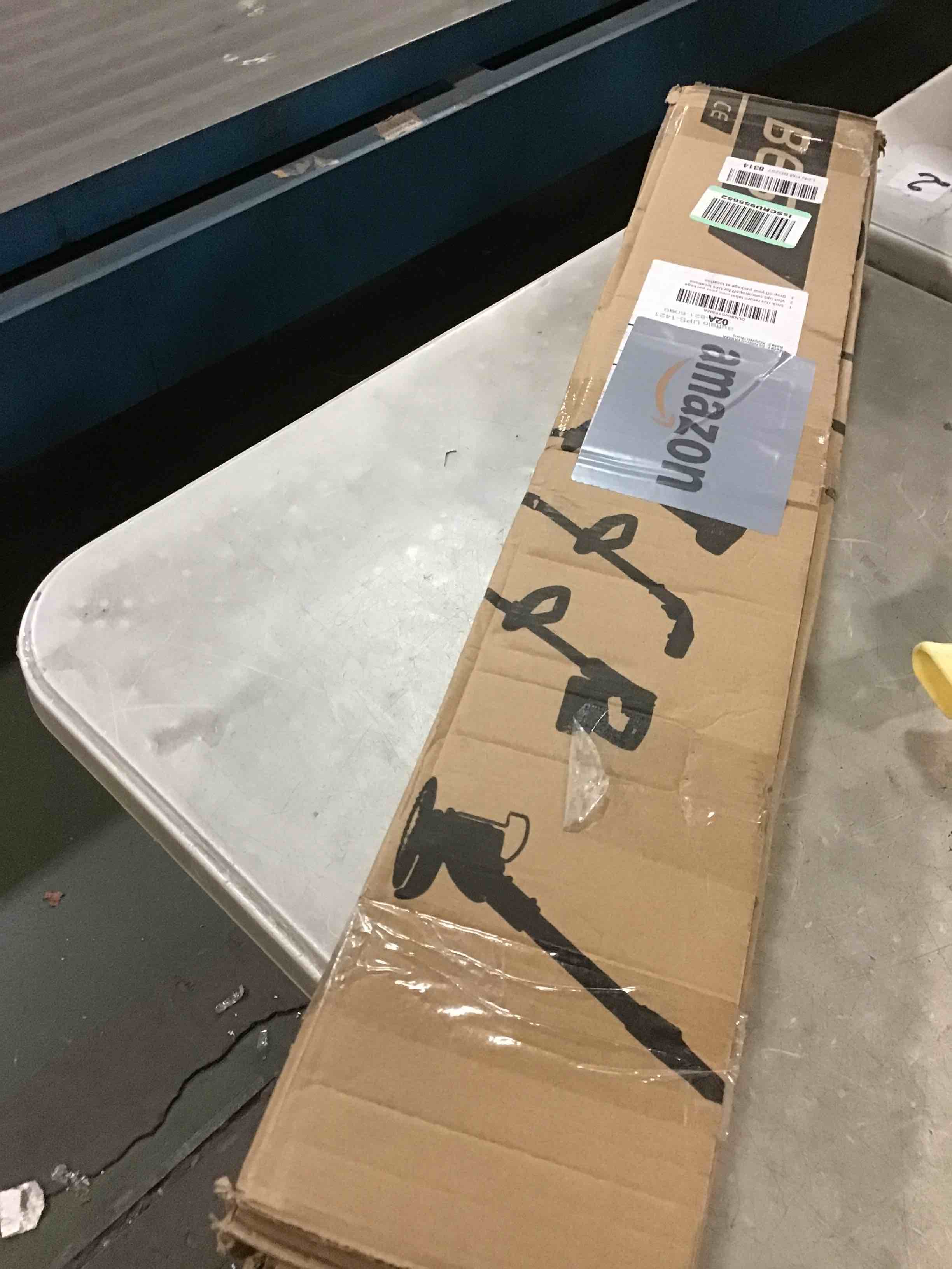 https://s3.amazonaws.com/lotting-images-prod/bidfta/PNK0517643_1729571494272.jpeg