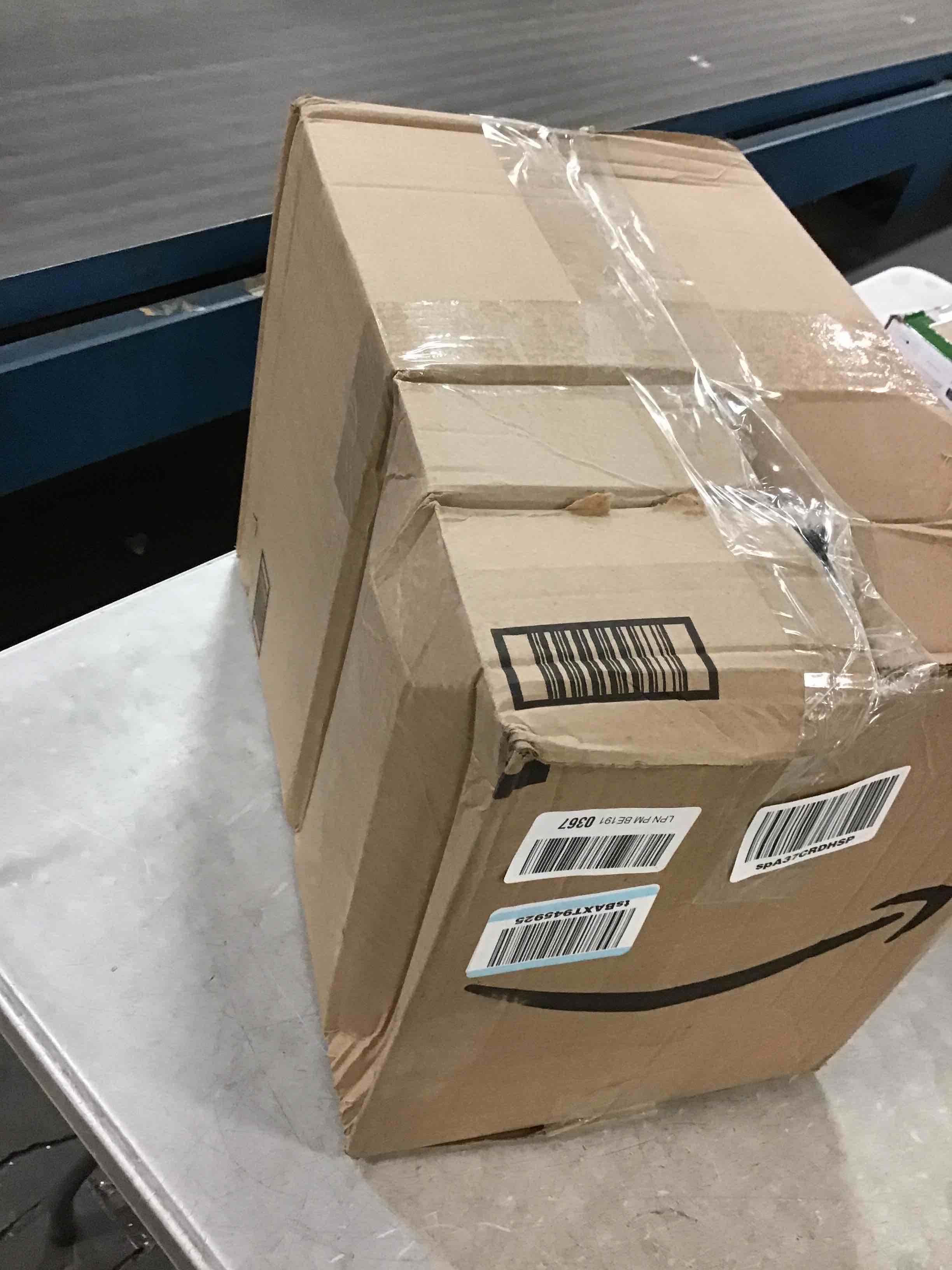 https://s3.amazonaws.com/lotting-images-prod/bidfta/PNK0517737_1729556502574.jpeg