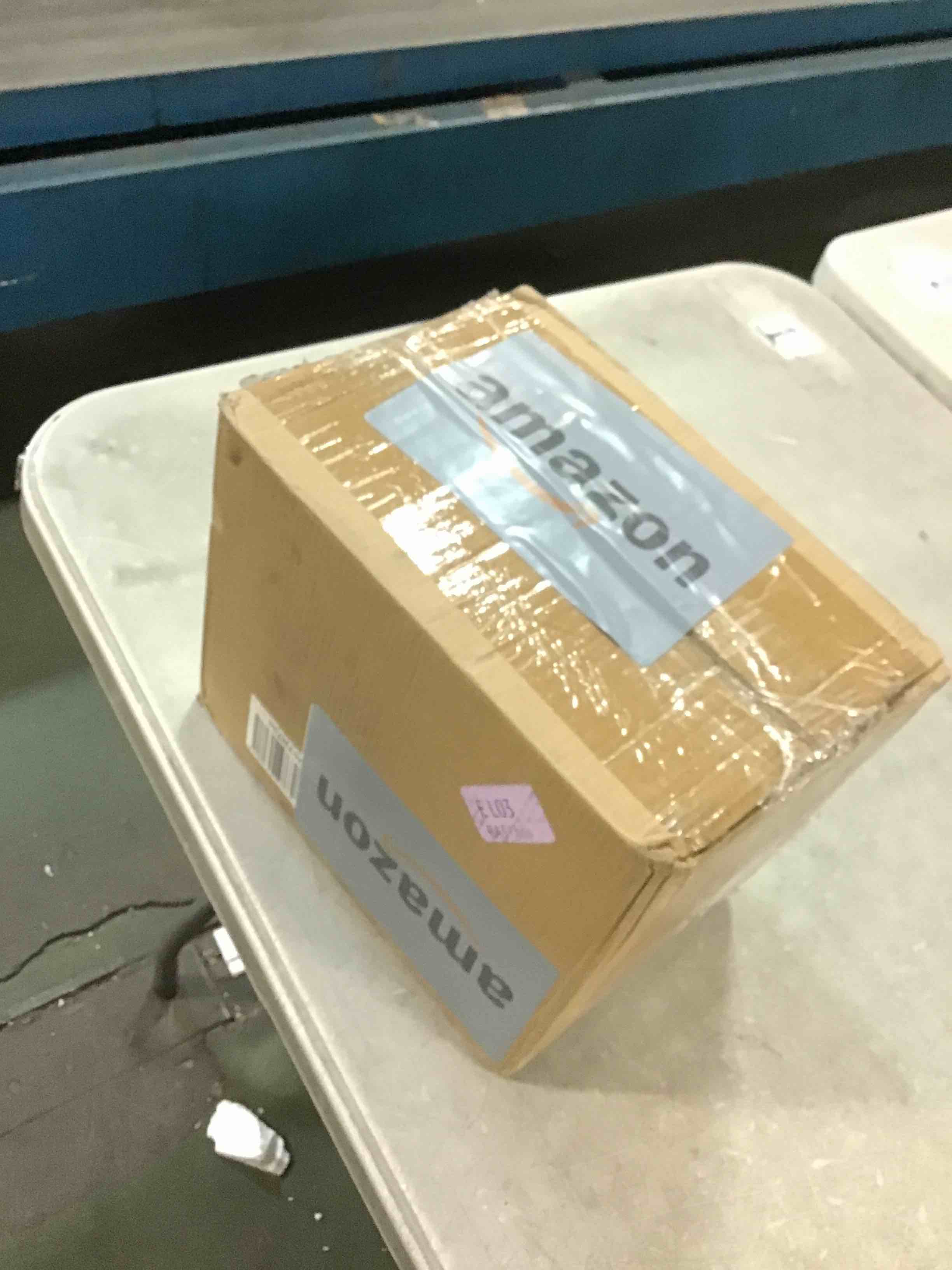 https://s3.amazonaws.com/lotting-images-prod/bidfta/PNK0517744_1729556037959.jpeg