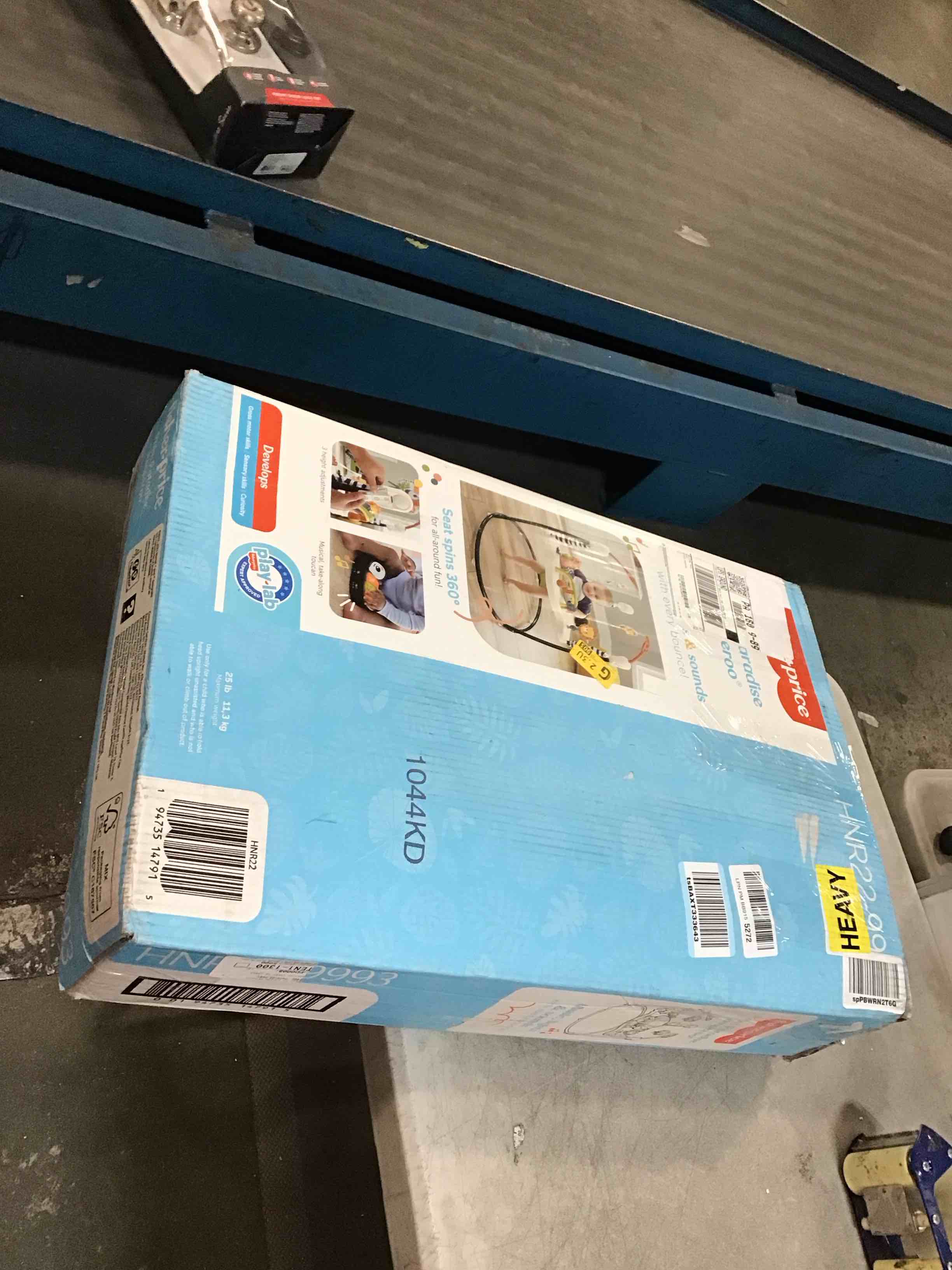 https://s3.amazonaws.com/lotting-images-prod/bidfta/PNK0518122_1731104368114.jpeg