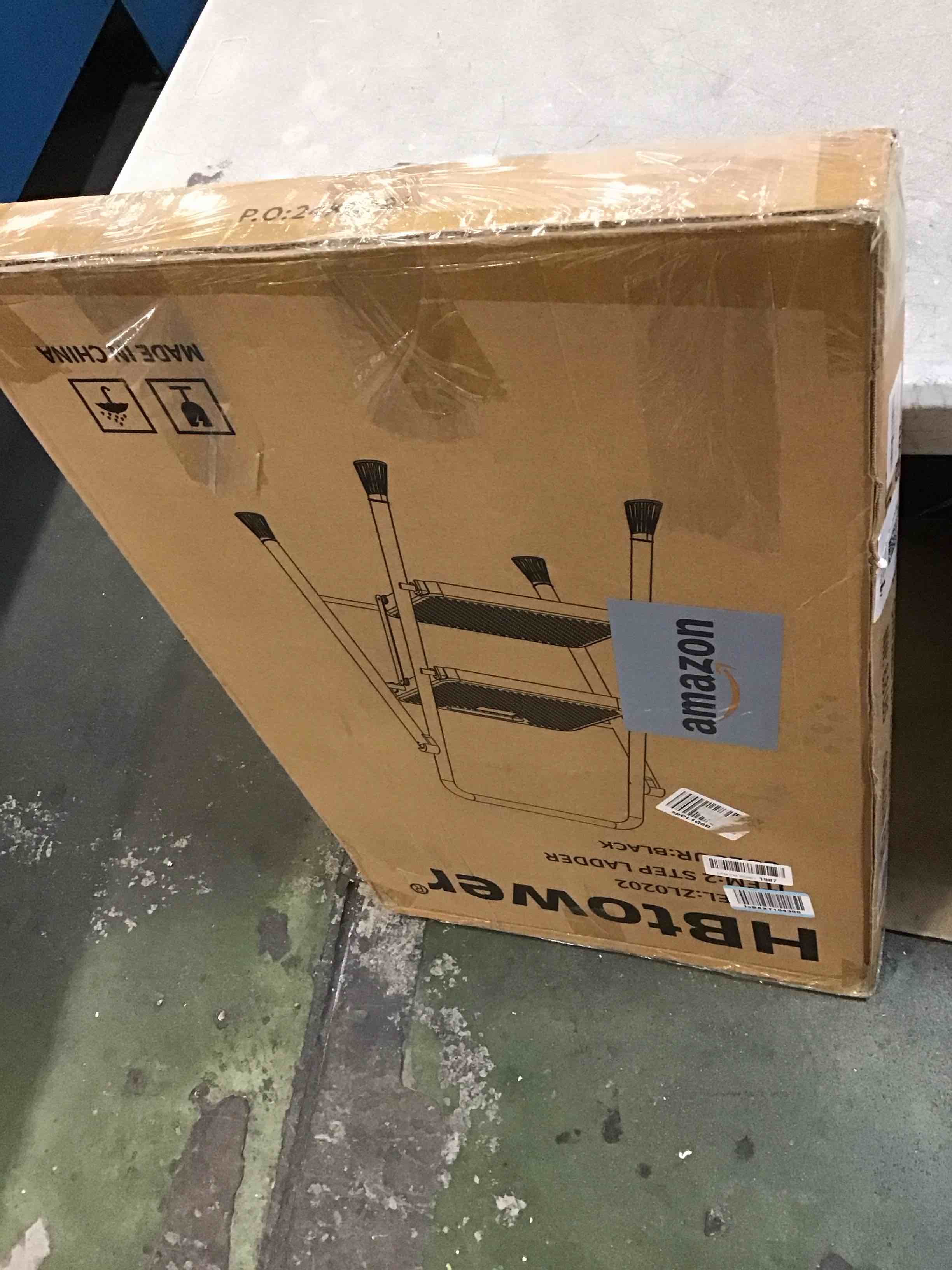 https://s3.amazonaws.com/lotting-images-prod/bidfta/PNK0519940_1729808498992.jpeg