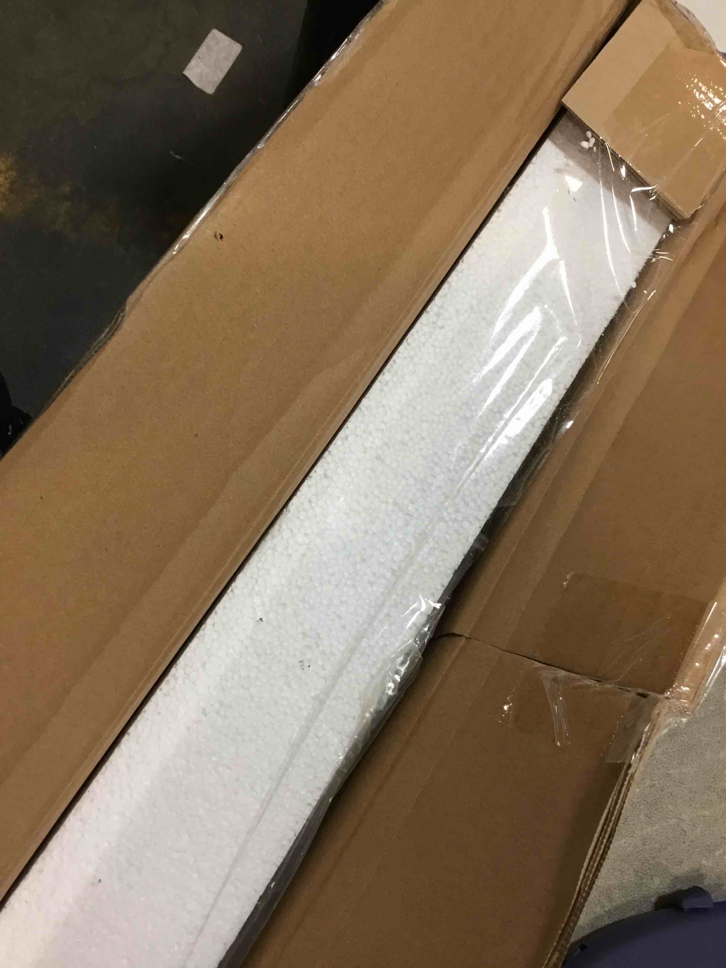 https://s3.amazonaws.com/lotting-images-prod/bidfta/PNK0520020_1730749706260.jpeg