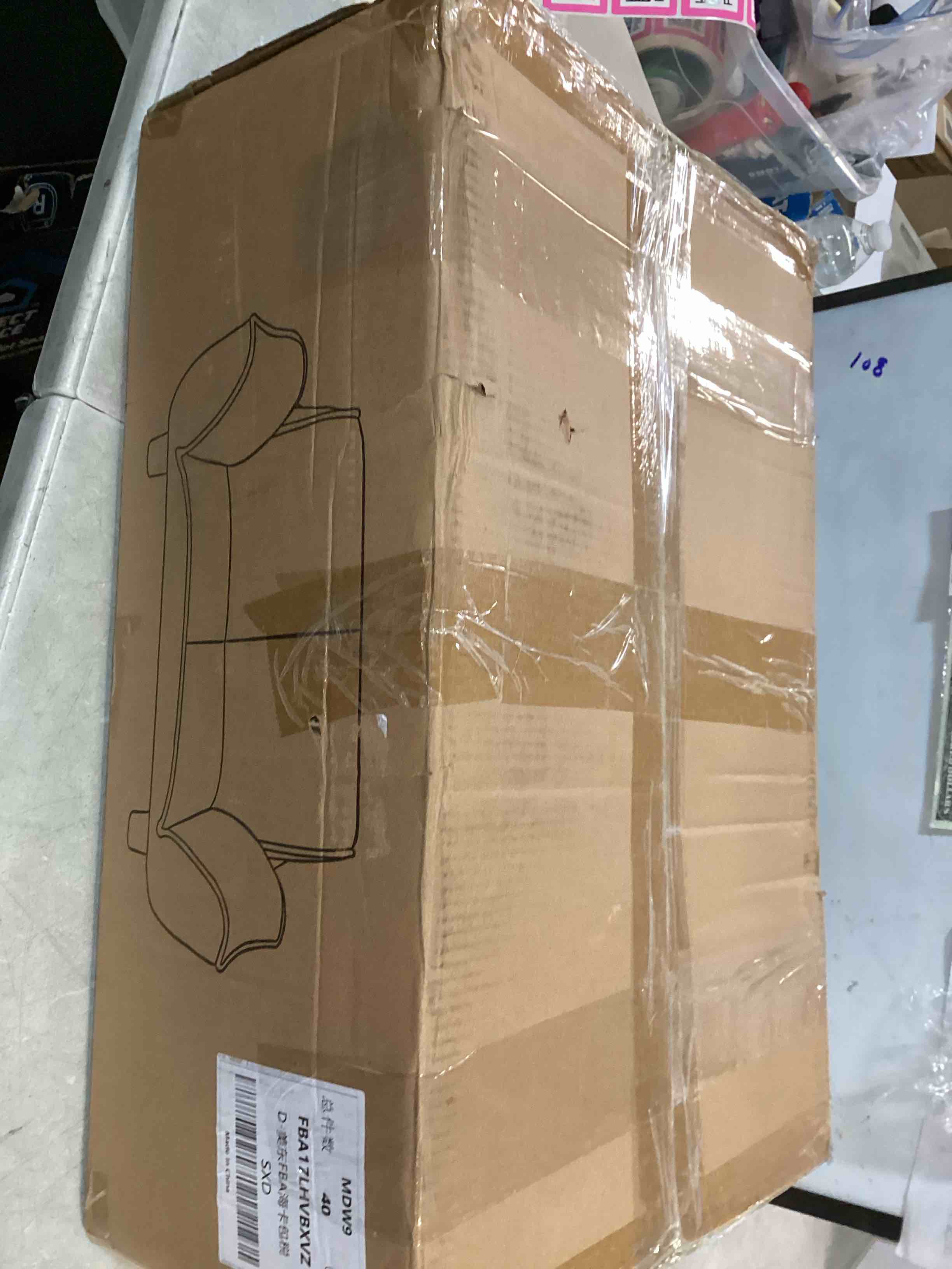 https://s3.amazonaws.com/lotting-images-prod/bidfta/PNK0520349_1730489314798.jpeg
