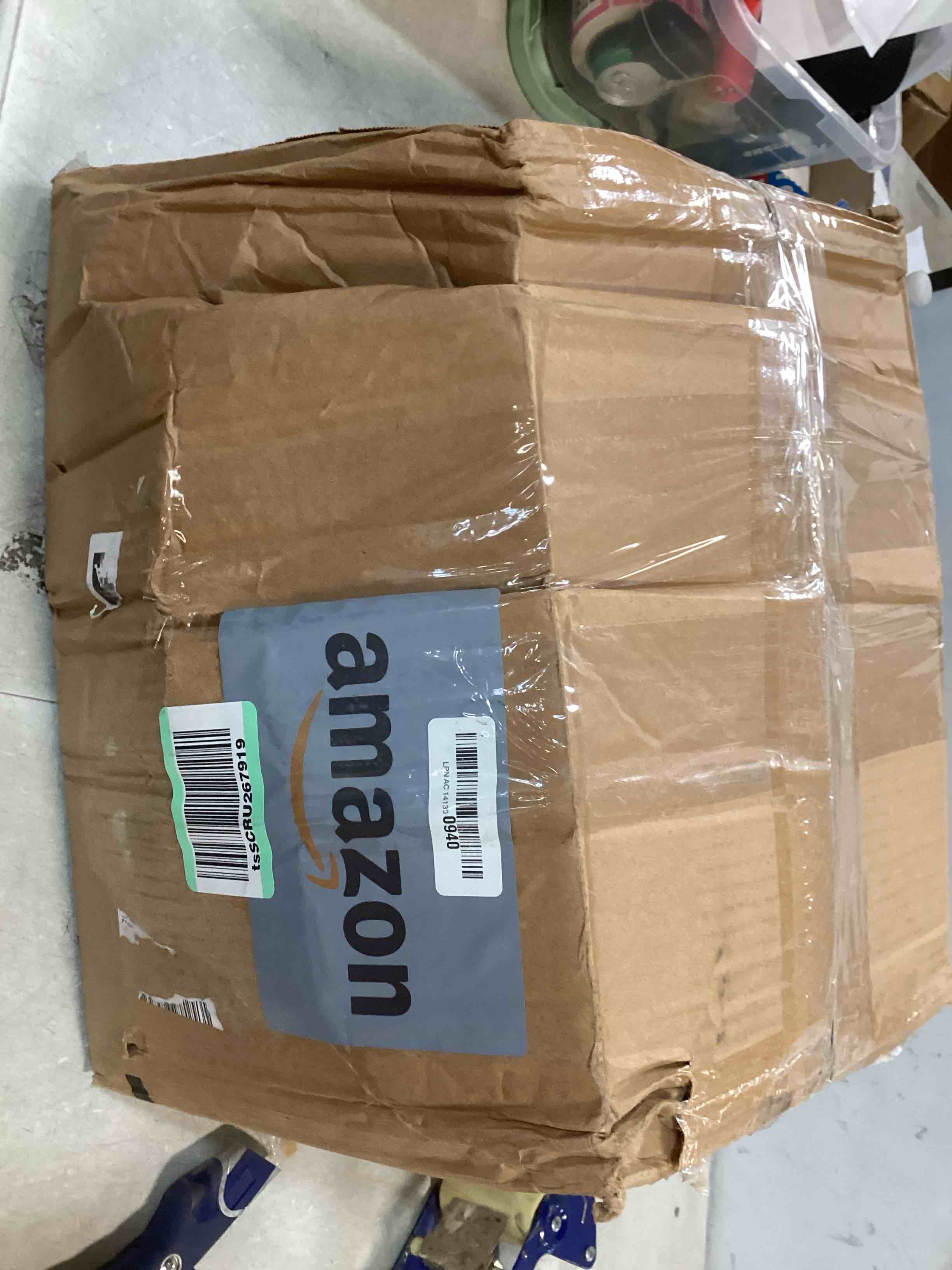 https://s3.amazonaws.com/lotting-images-prod/bidfta/PNK0520396_1730481148289.jpeg