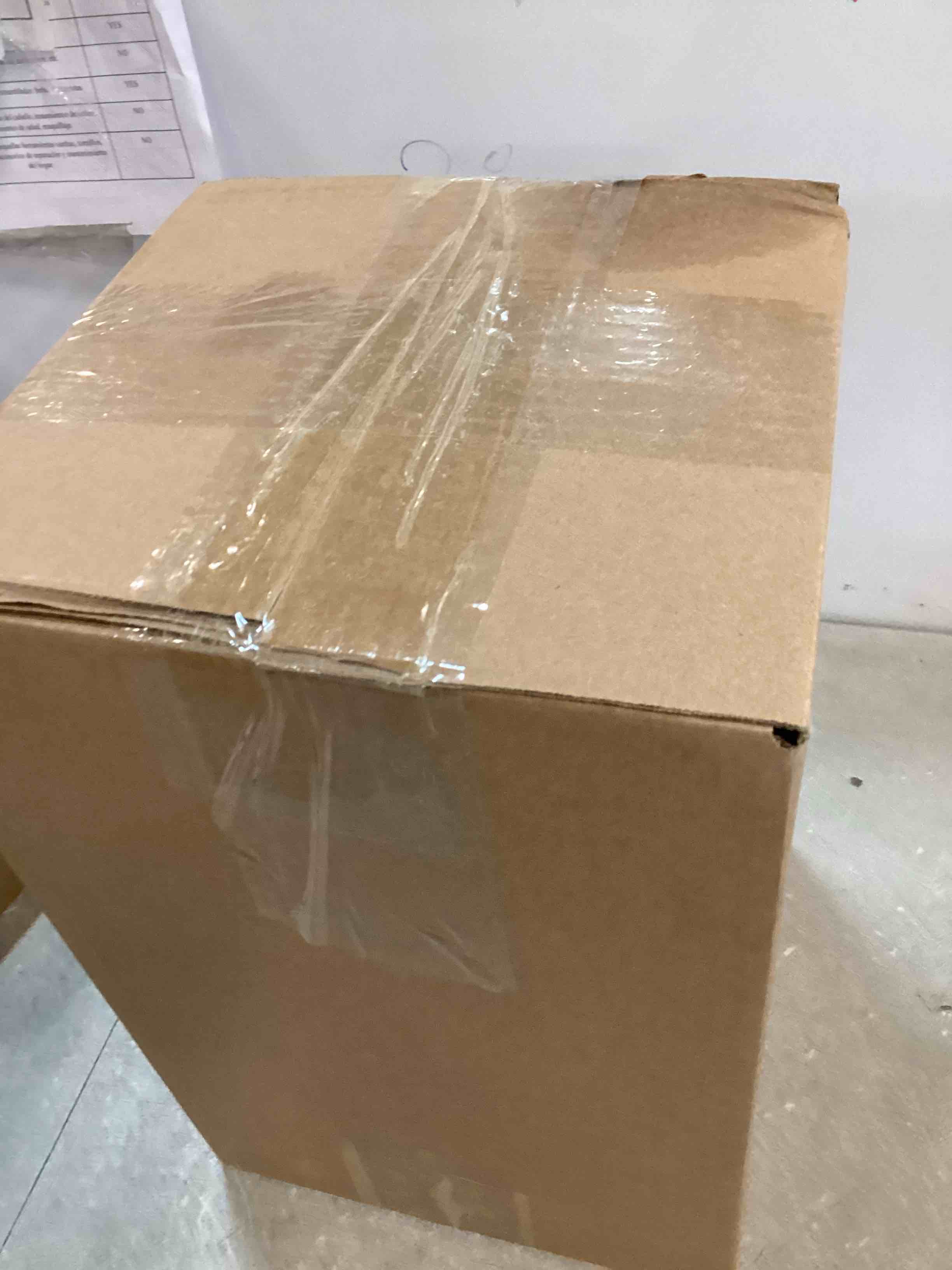 https://s3.amazonaws.com/lotting-images-prod/bidfta/PNK0521308_1730135866774.jpeg