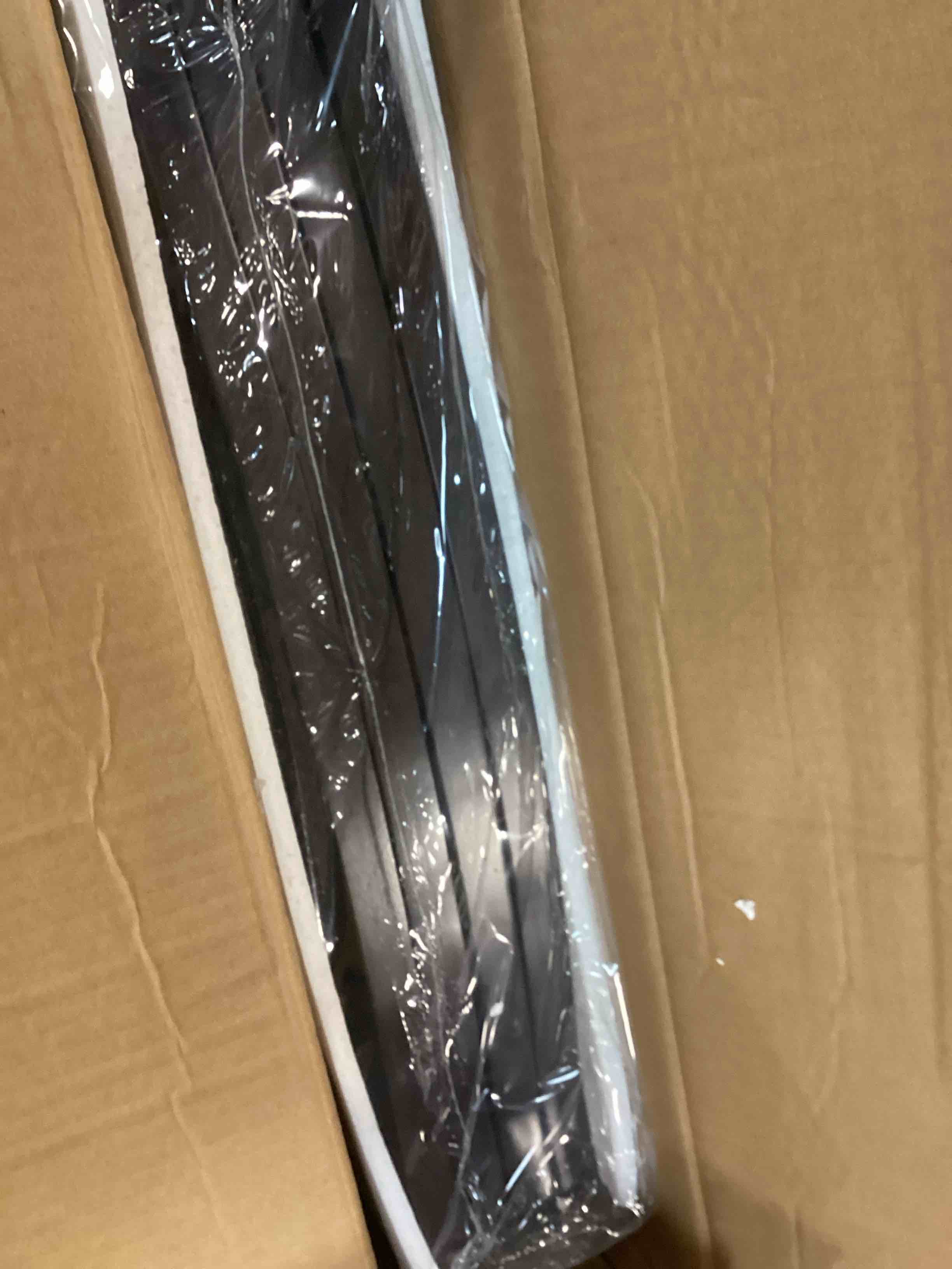 https://s3.amazonaws.com/lotting-images-prod/bidfta/PNK0521622_1729867975676.jpeg