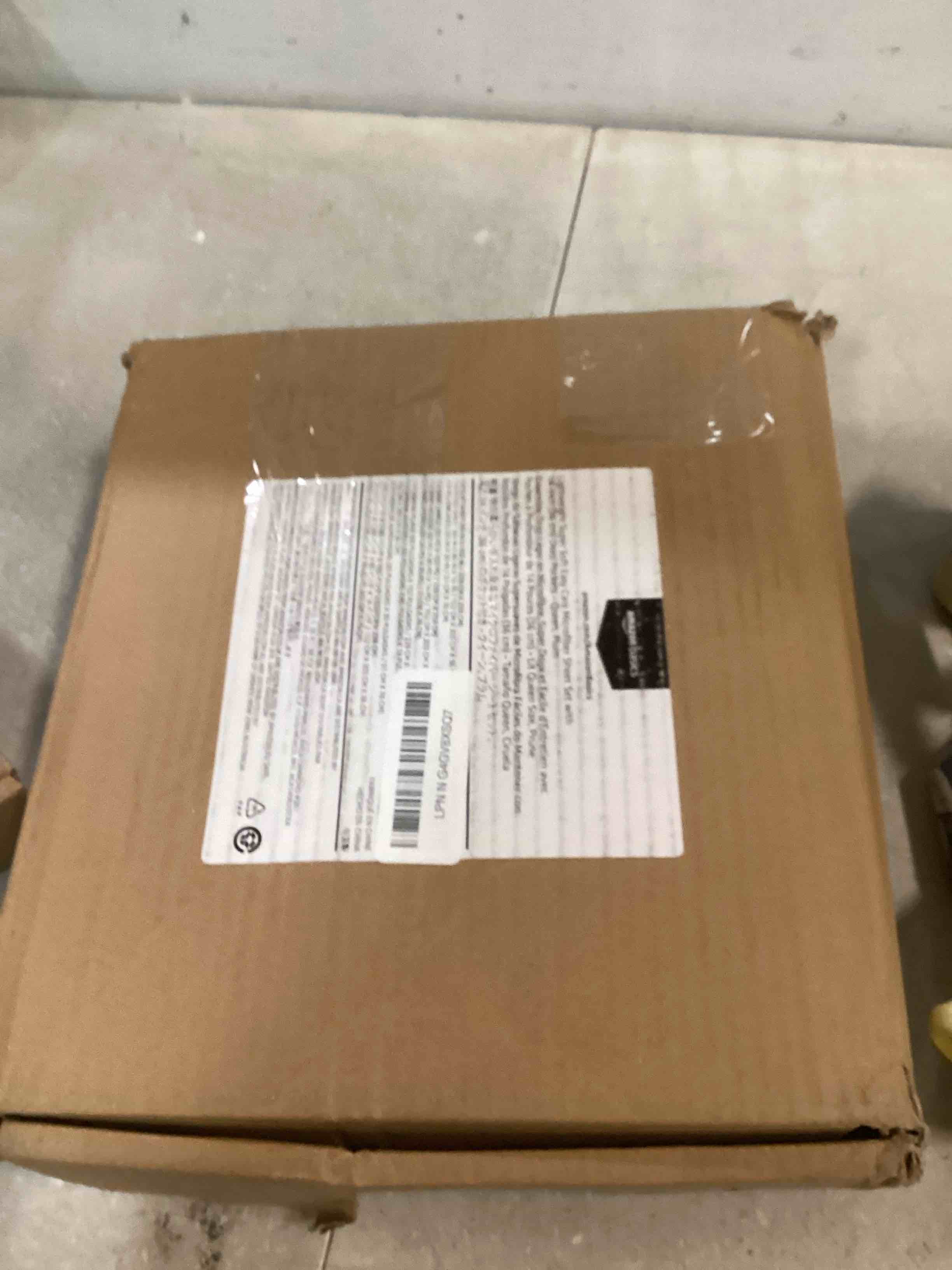 https://s3.amazonaws.com/lotting-images-prod/bidfta/PNK0521813_1729791329818.jpeg
