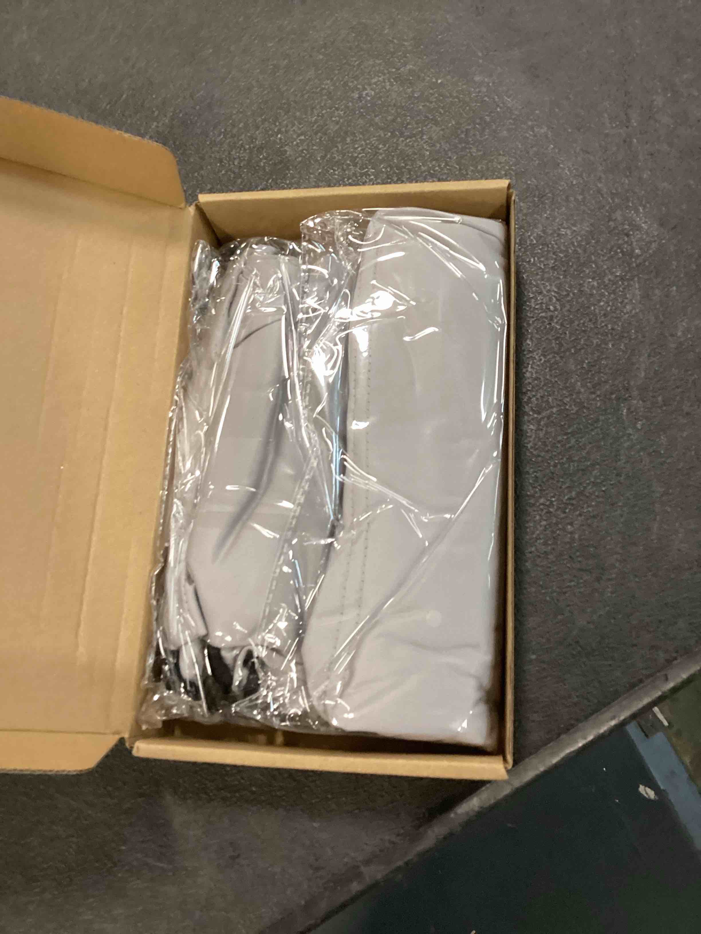 https://s3.amazonaws.com/lotting-images-prod/bidfta/PNK0522742_1730522026481.jpeg