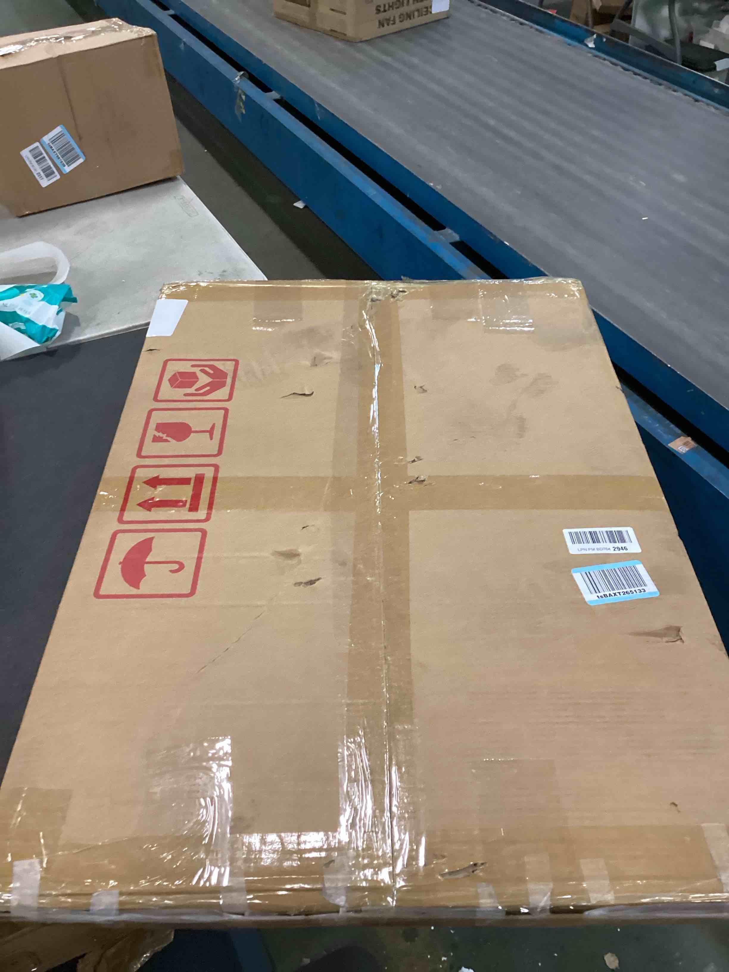 https://s3.amazonaws.com/lotting-images-prod/bidfta/PNK0523129_1730346259220.jpeg