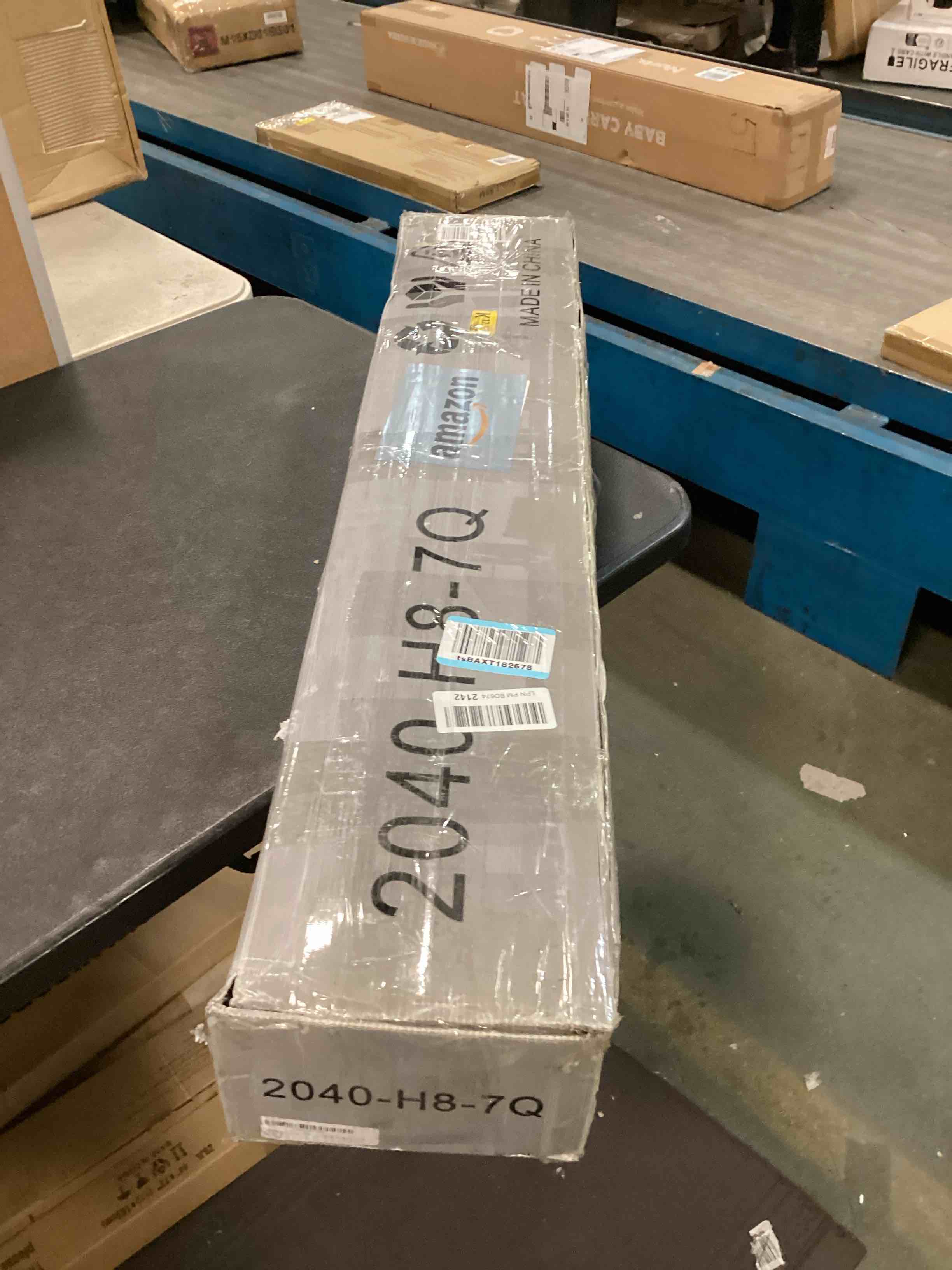 https://s3.amazonaws.com/lotting-images-prod/bidfta/PNK0523862_1729807992536.jpeg