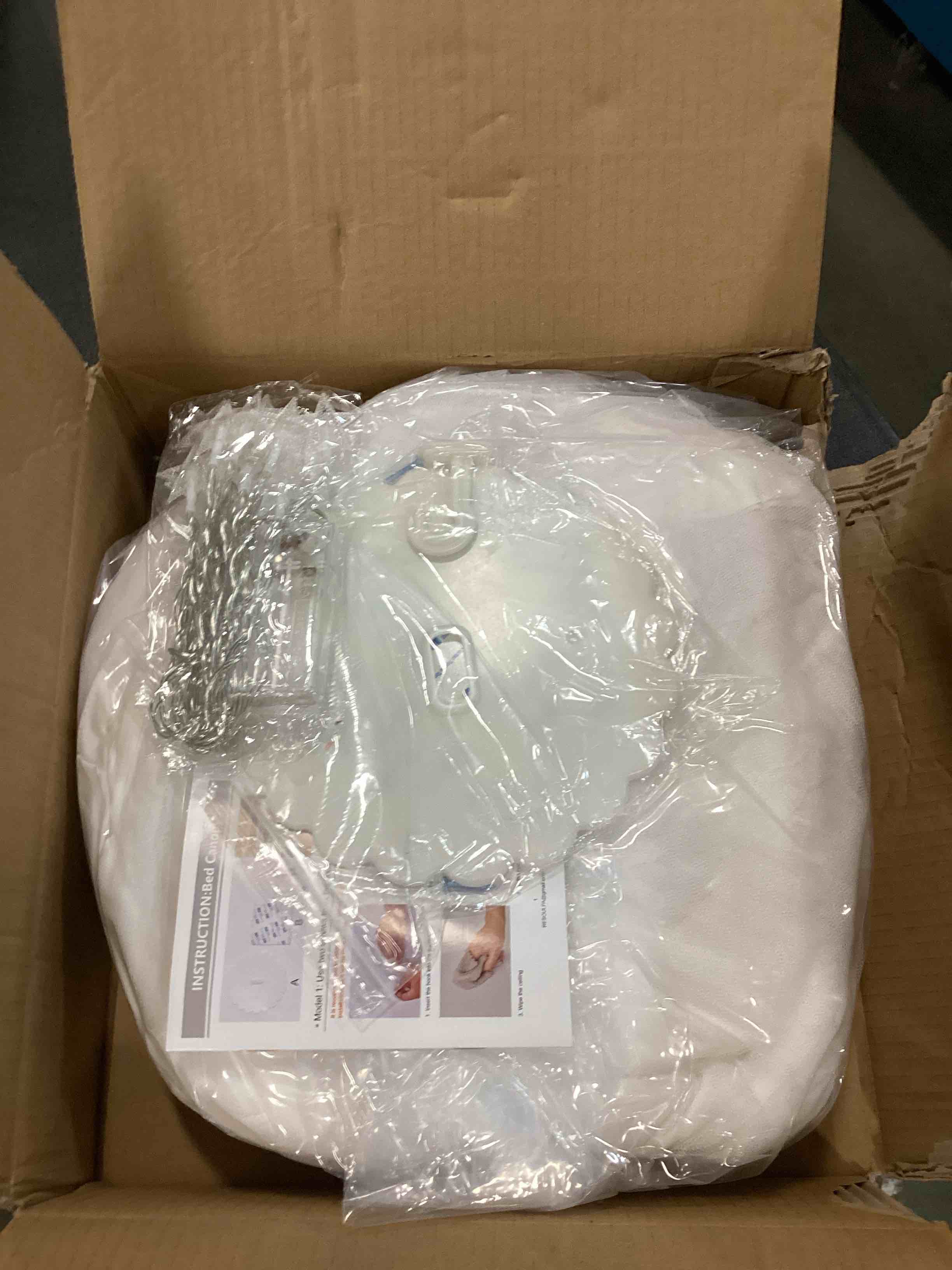 https://s3.amazonaws.com/lotting-images-prod/bidfta/PNK0523864_1729807719633.jpeg
