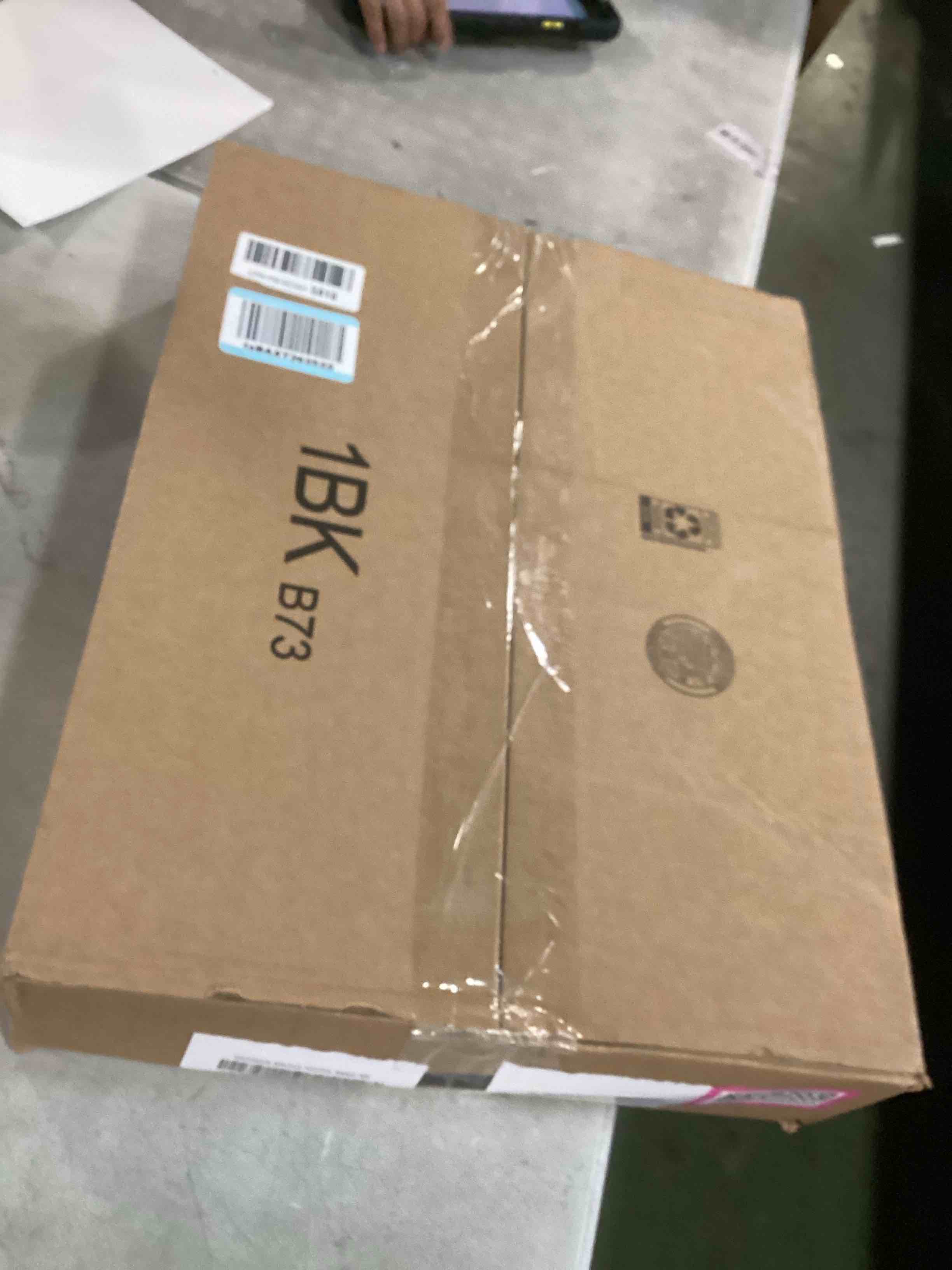 https://s3.amazonaws.com/lotting-images-prod/bidfta/PNK0524203_1730814640411.jpeg
