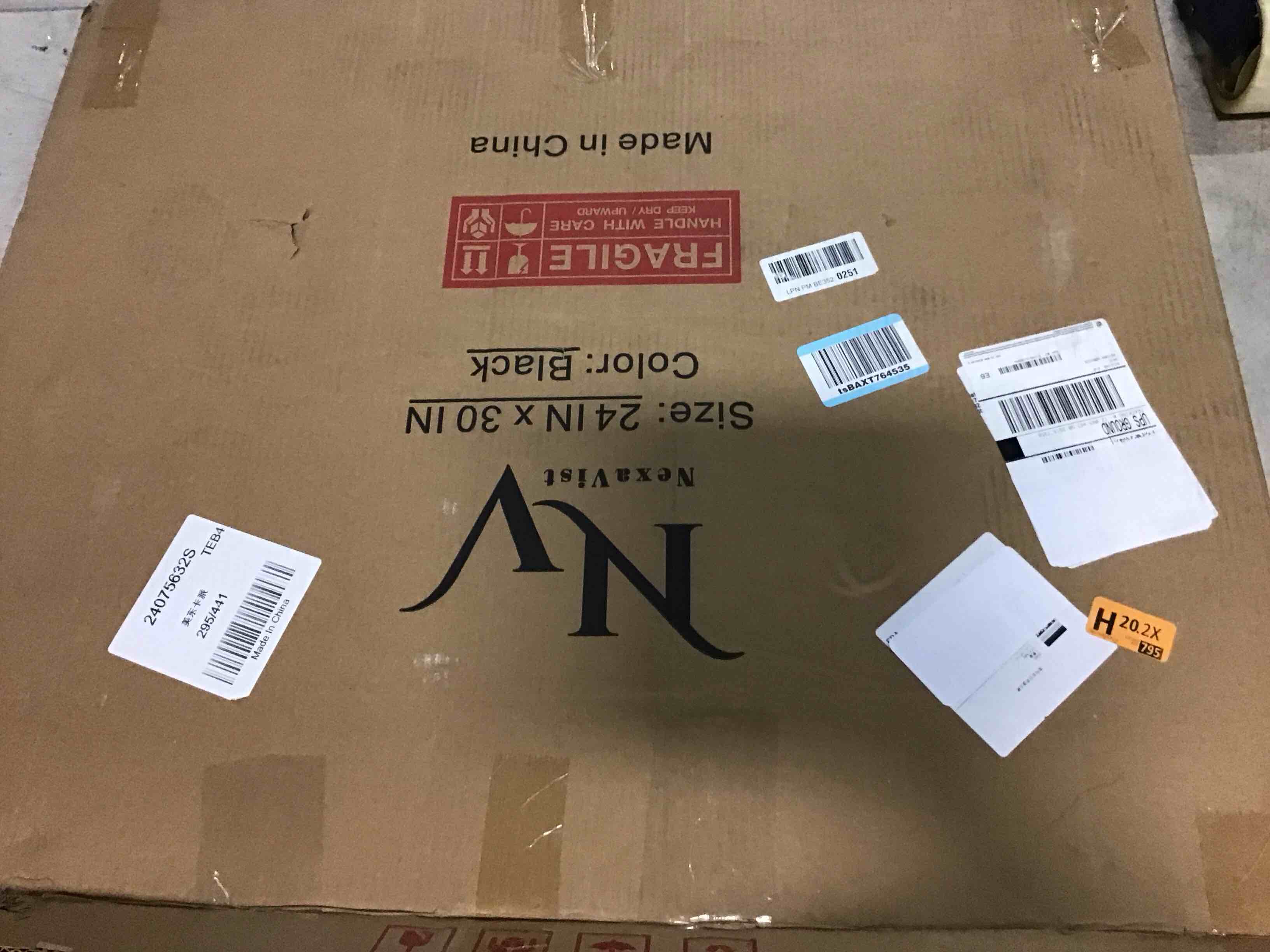 https://s3.amazonaws.com/lotting-images-prod/bidfta/PNK0524919_1730312789835.jpeg