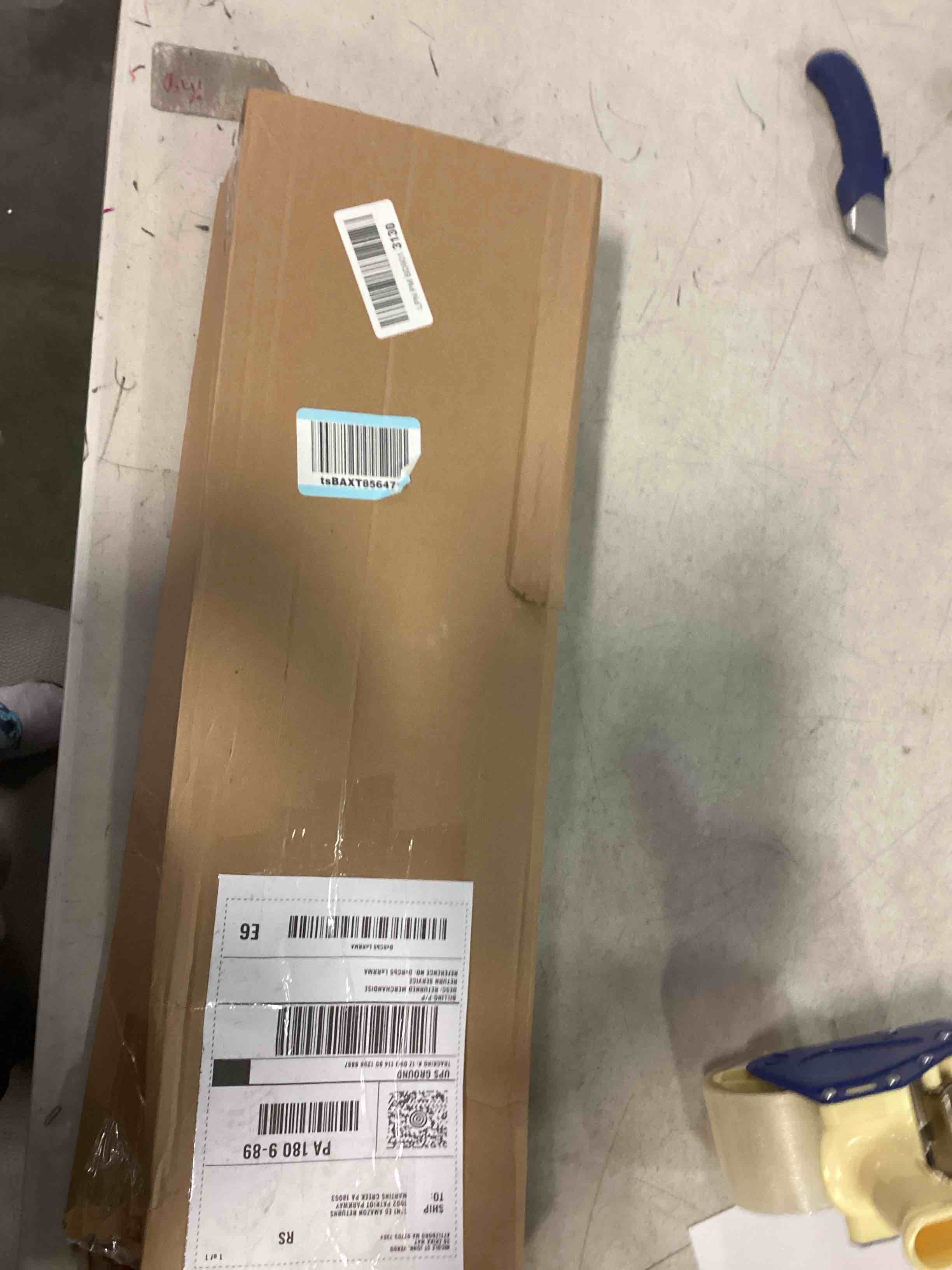 https://s3.amazonaws.com/lotting-images-prod/bidfta/PNK0525110_1730231711975.jpeg