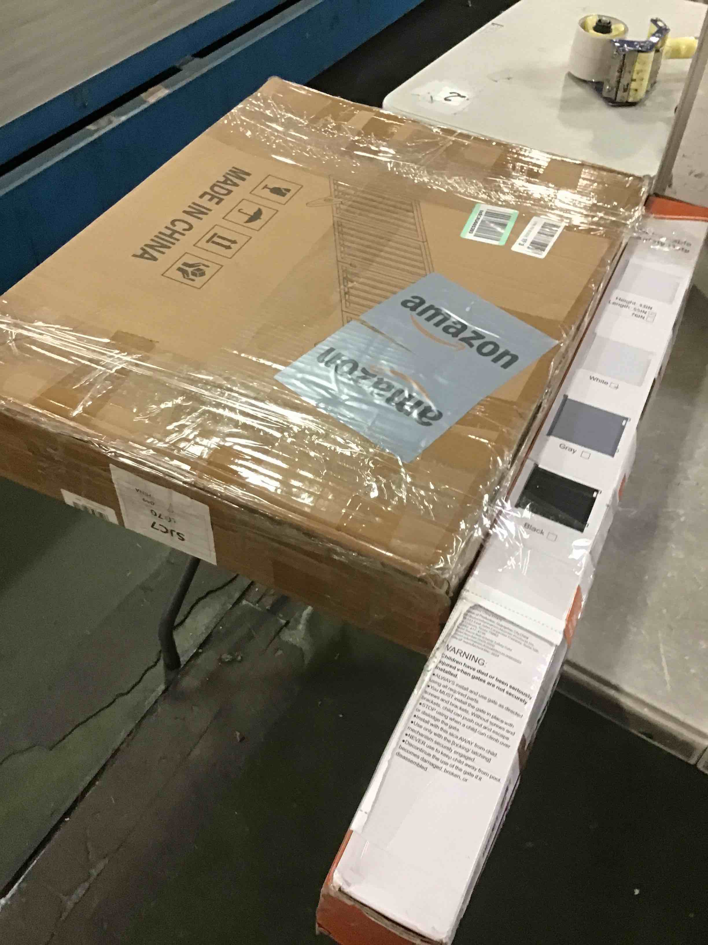 https://s3.amazonaws.com/lotting-images-prod/bidfta/PNK0525449_1729960967530.jpeg