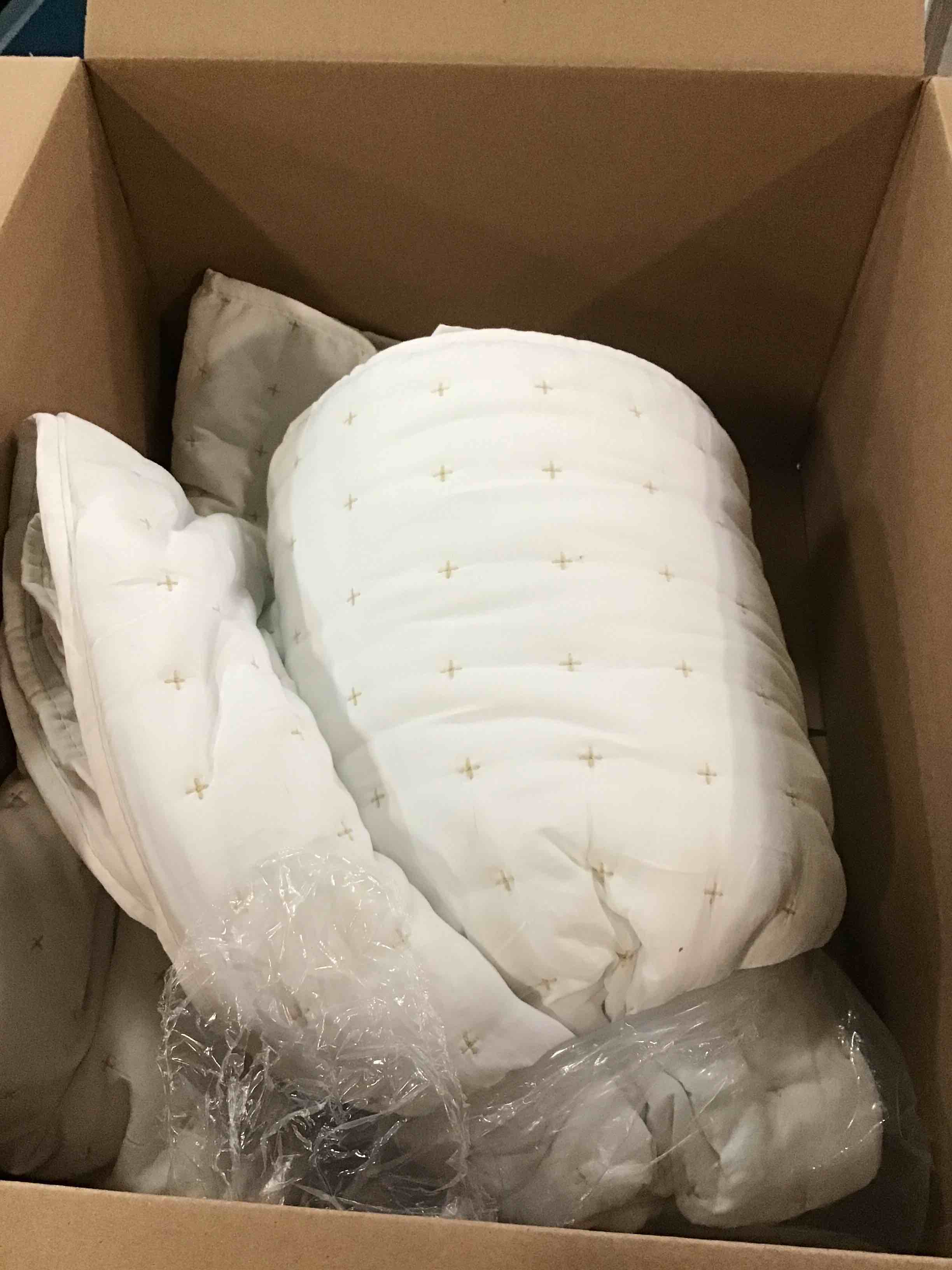 WDCOZY White King Size Quilt Bedding Sets with Pillow Shams