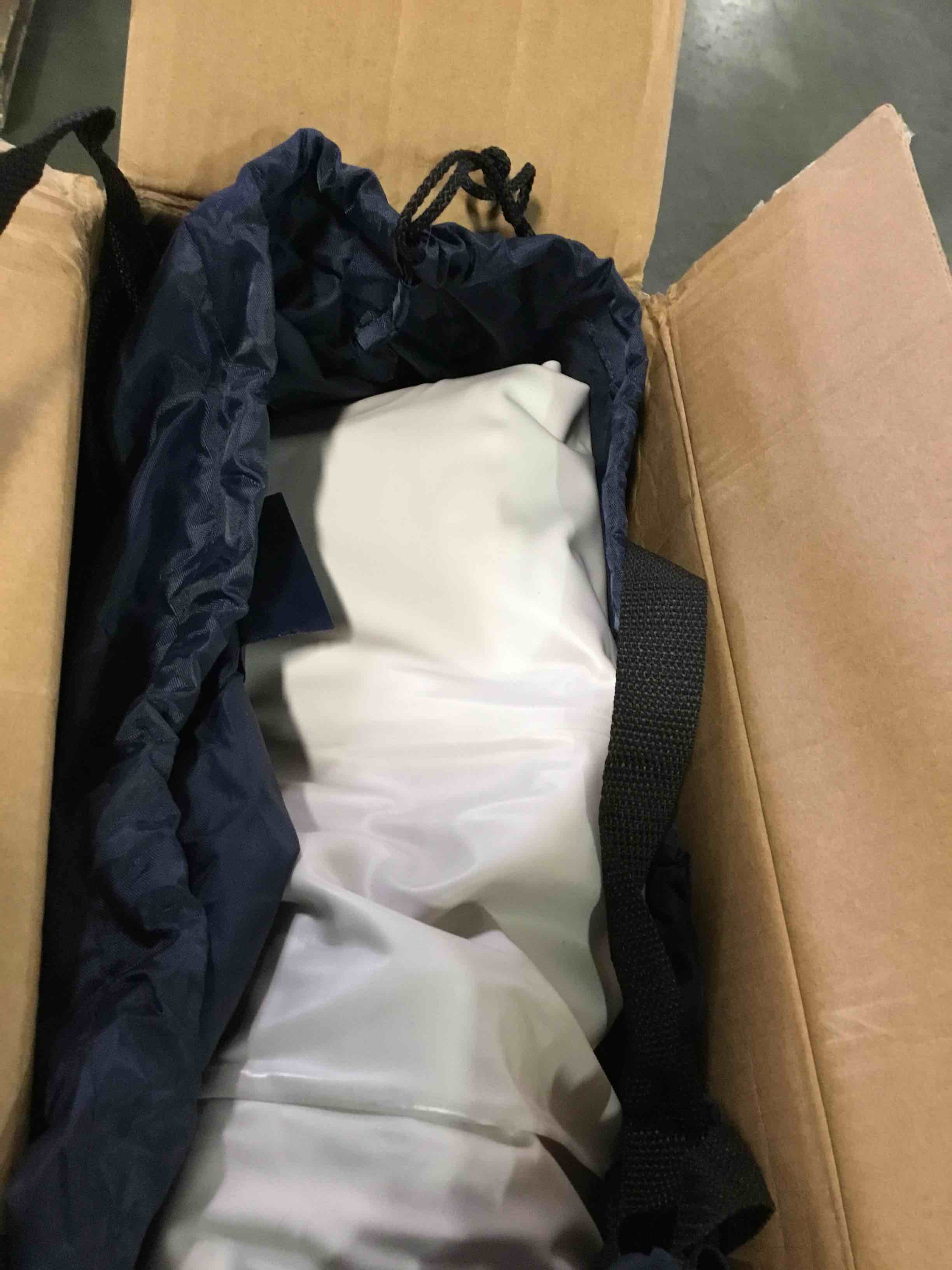 https://s3.amazonaws.com/lotting-images-prod/bidfta/PNK0525758_1729787802887.jpeg