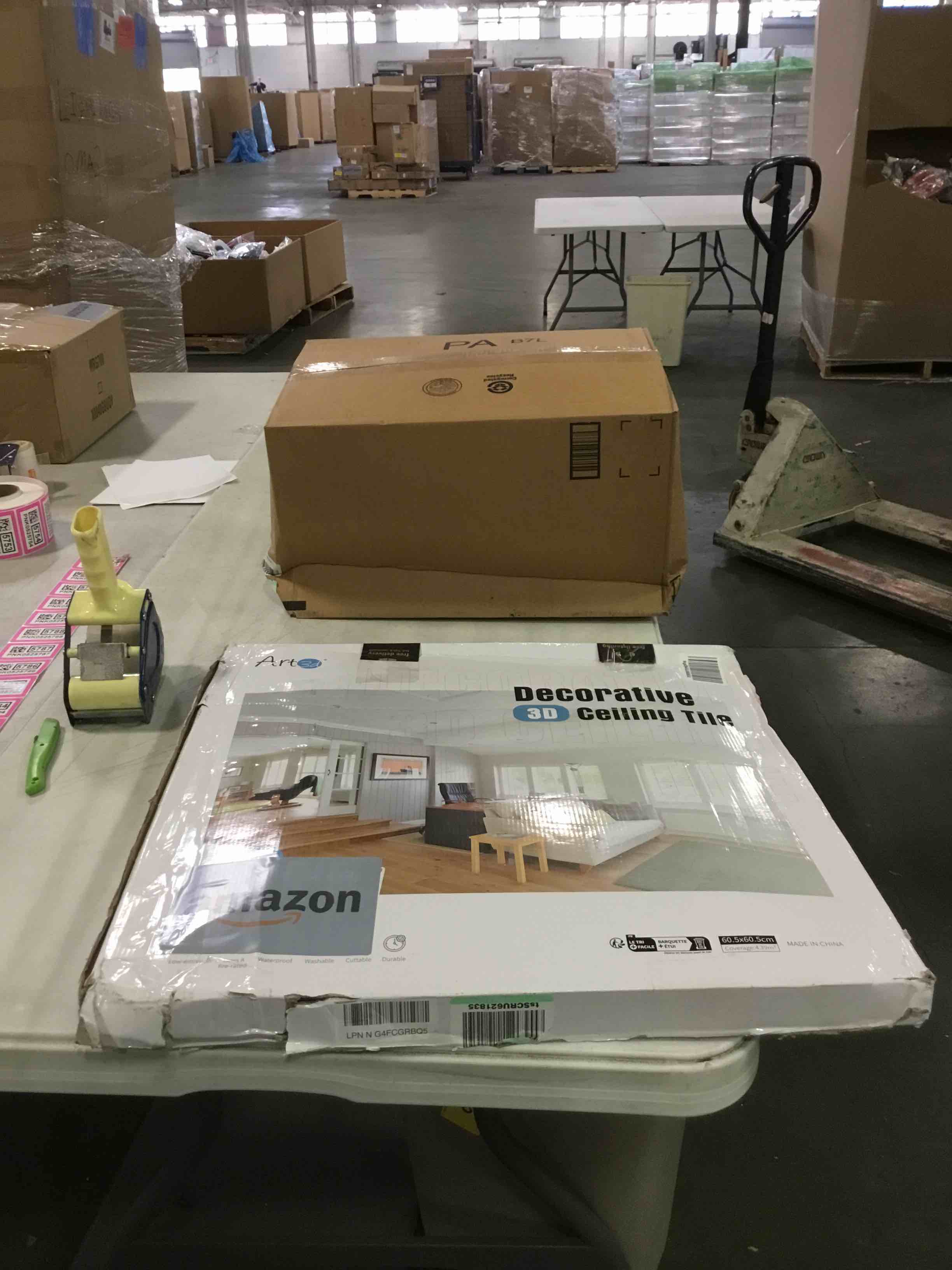 https://s3.amazonaws.com/lotting-images-prod/bidfta/PNK0525775_1729787899911.jpeg