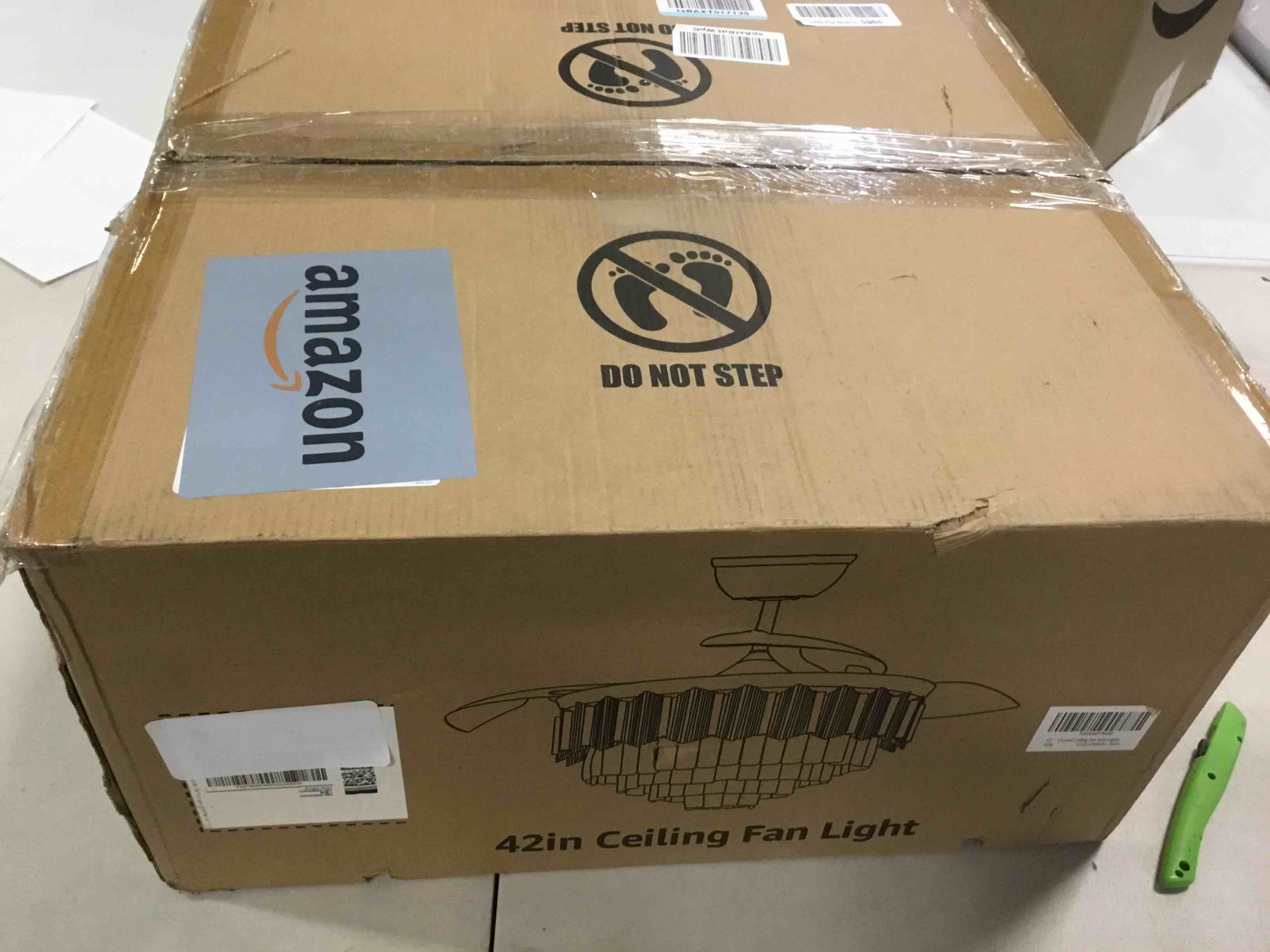 https://s3.amazonaws.com/lotting-images-prod/bidfta/PNK0525892_1729710936573.jpeg