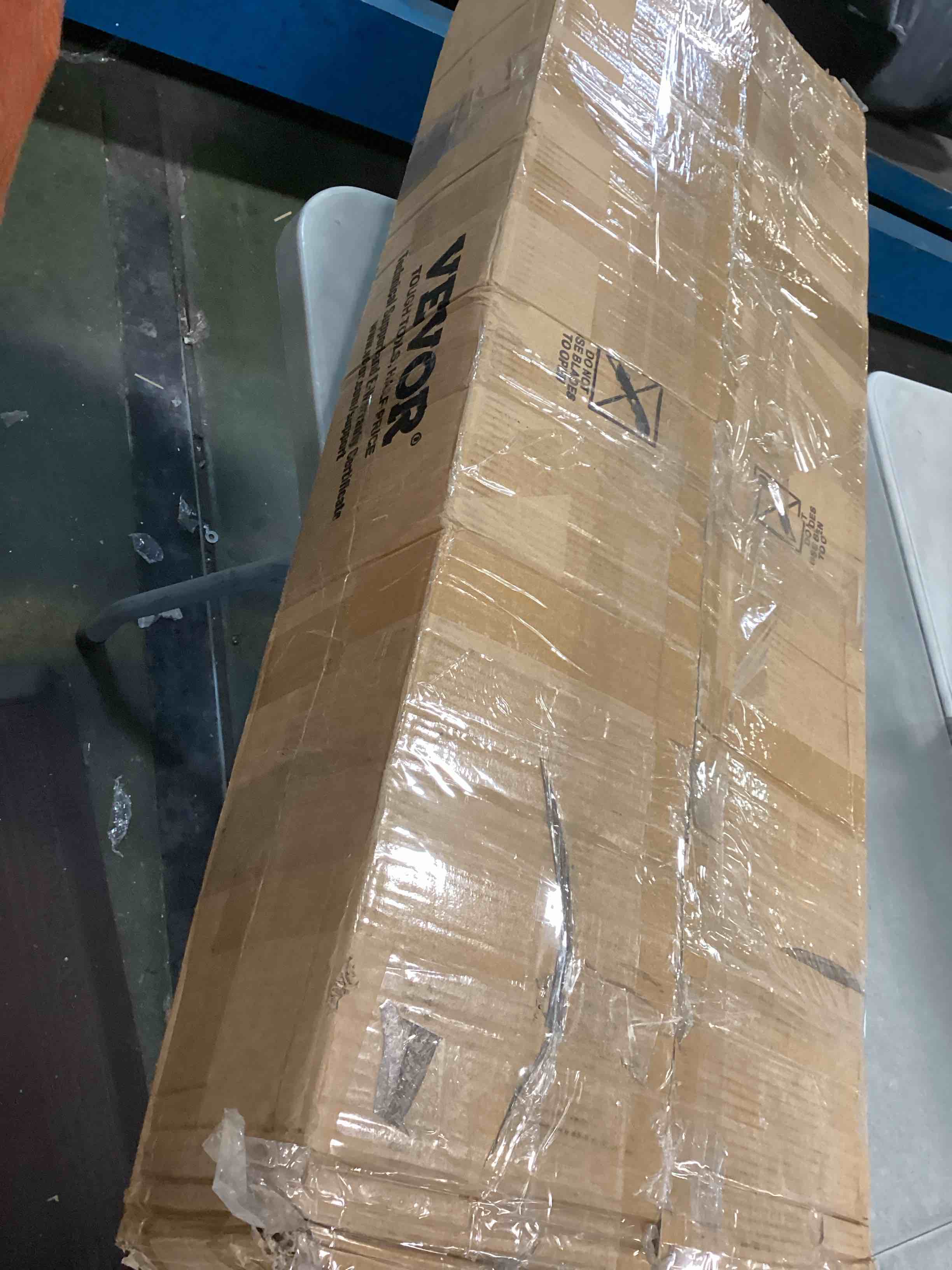 https://s3.amazonaws.com/lotting-images-prod/bidfta/PNK0527871_1729781278204.jpeg