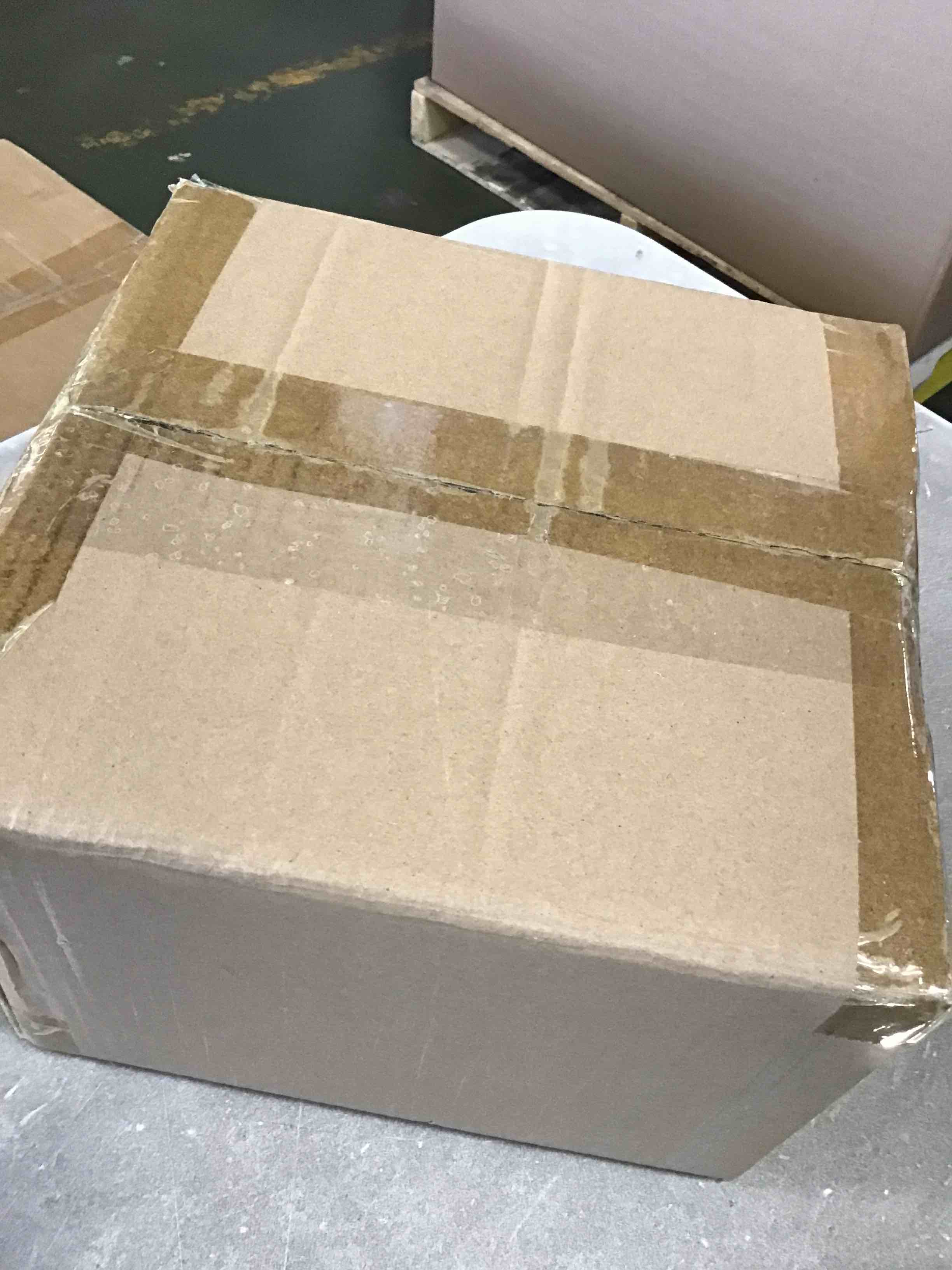 https://s3.amazonaws.com/lotting-images-prod/bidfta/PNK0528303_1729689906644.jpeg