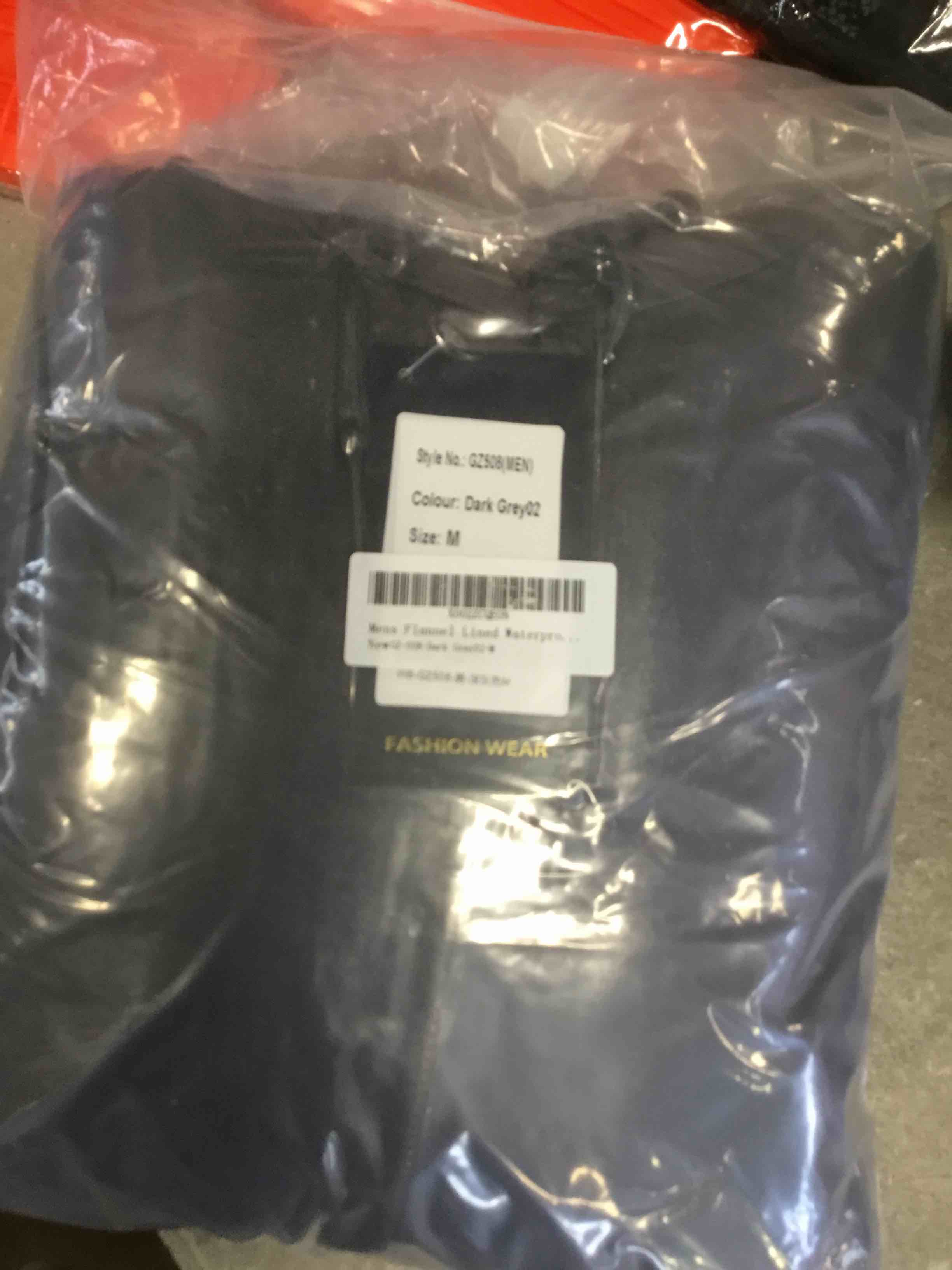 https://s3.amazonaws.com/lotting-images-prod/bidfta/PNK0528995_1729878945448.jpeg