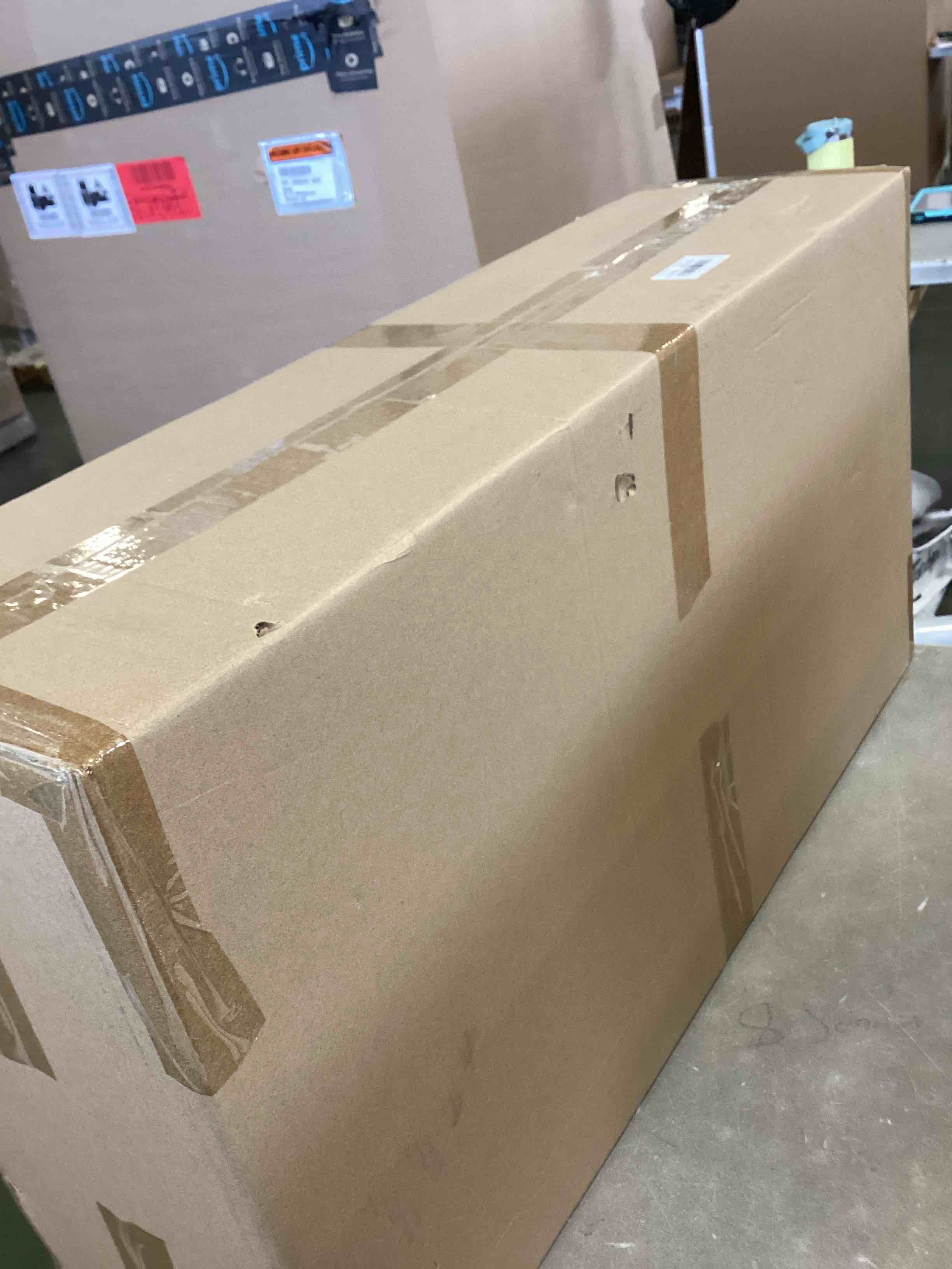 https://s3.amazonaws.com/lotting-images-prod/bidfta/PNK0529501_1730303014958.jpeg