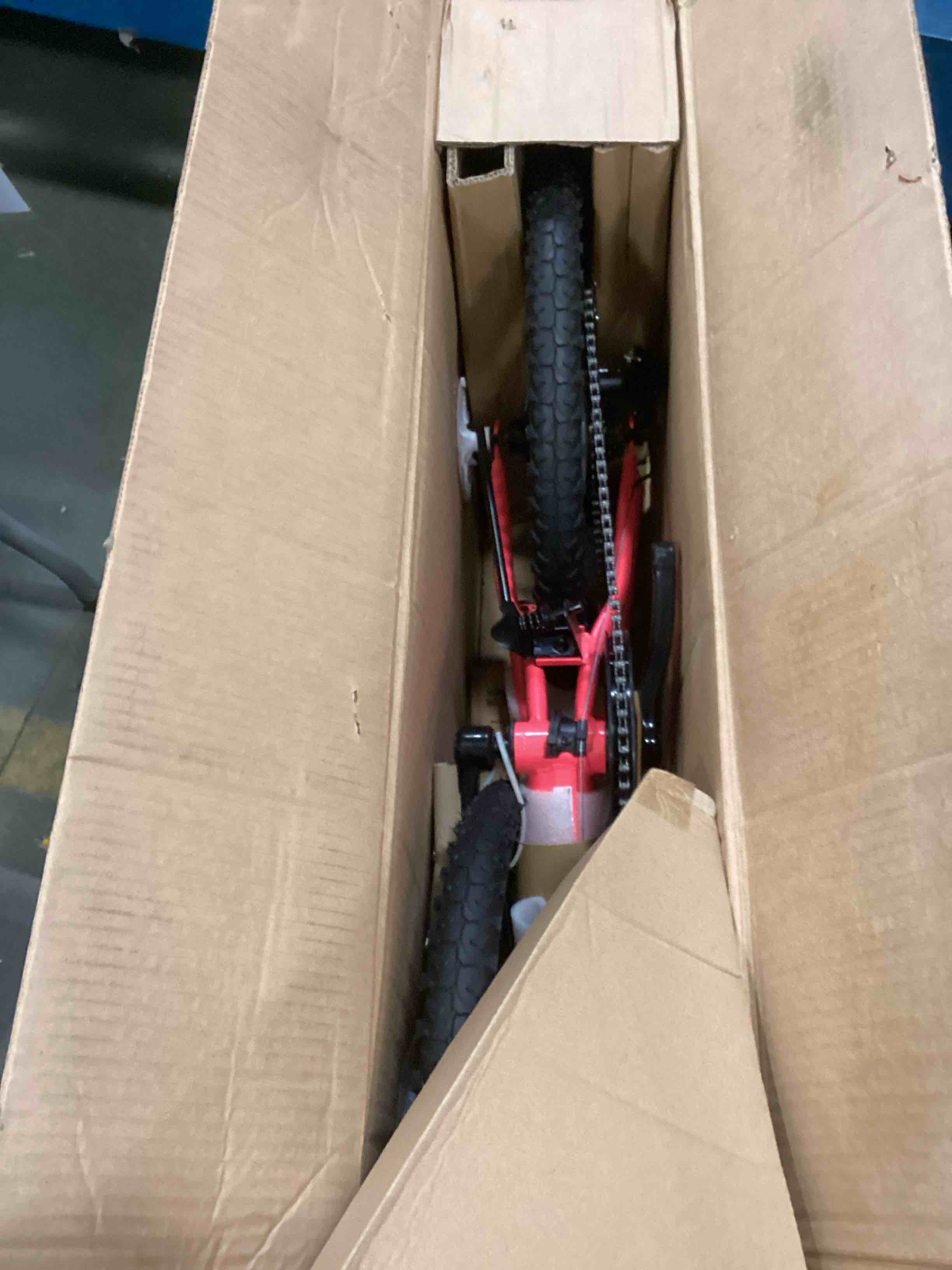 https://s3.amazonaws.com/lotting-images-prod/bidfta/PNK1200301_1734967495894.jpeg