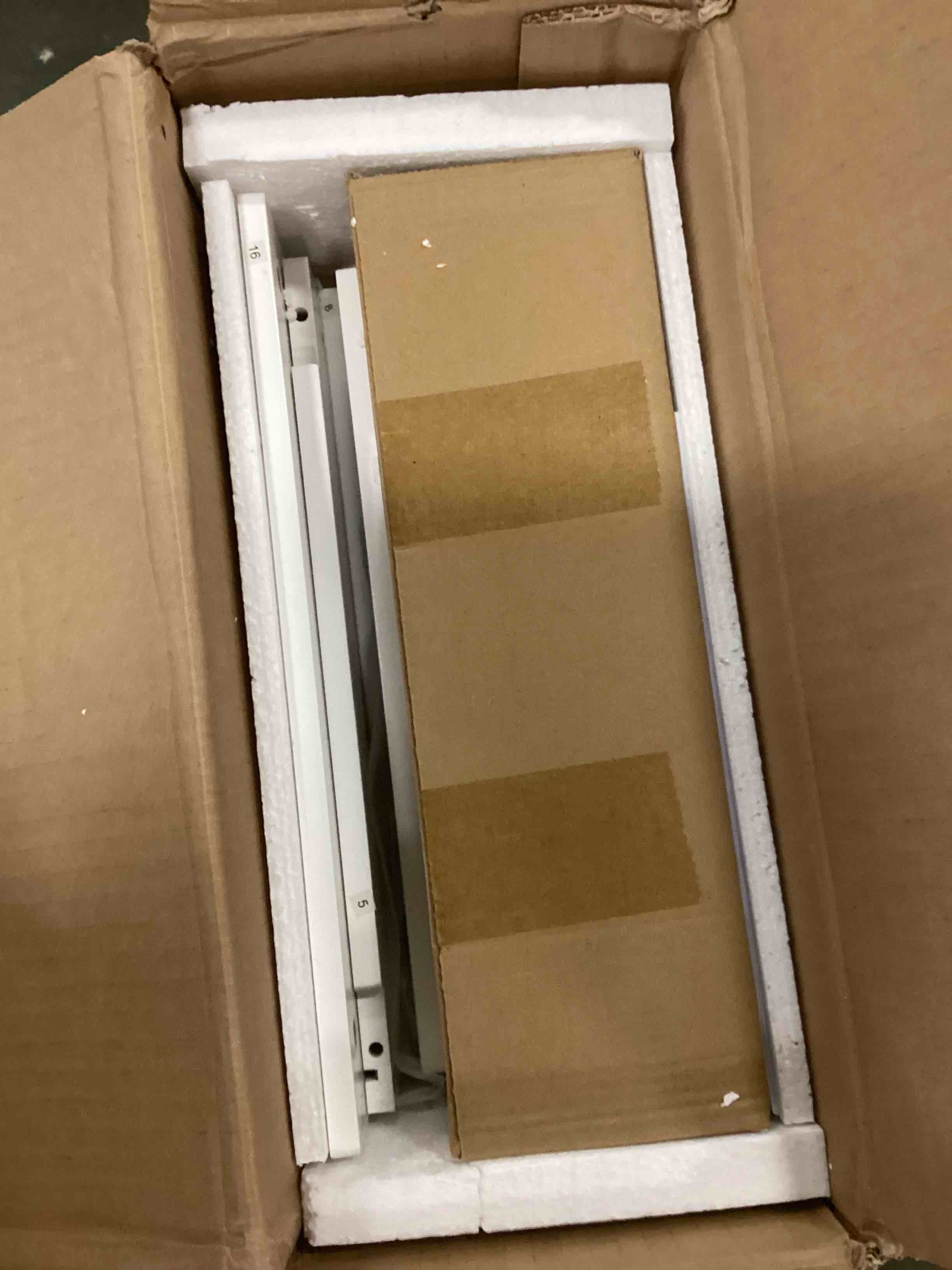 https://s3.amazonaws.com/lotting-images-prod/bidfta/PNK1200365_1734979165837.jpeg