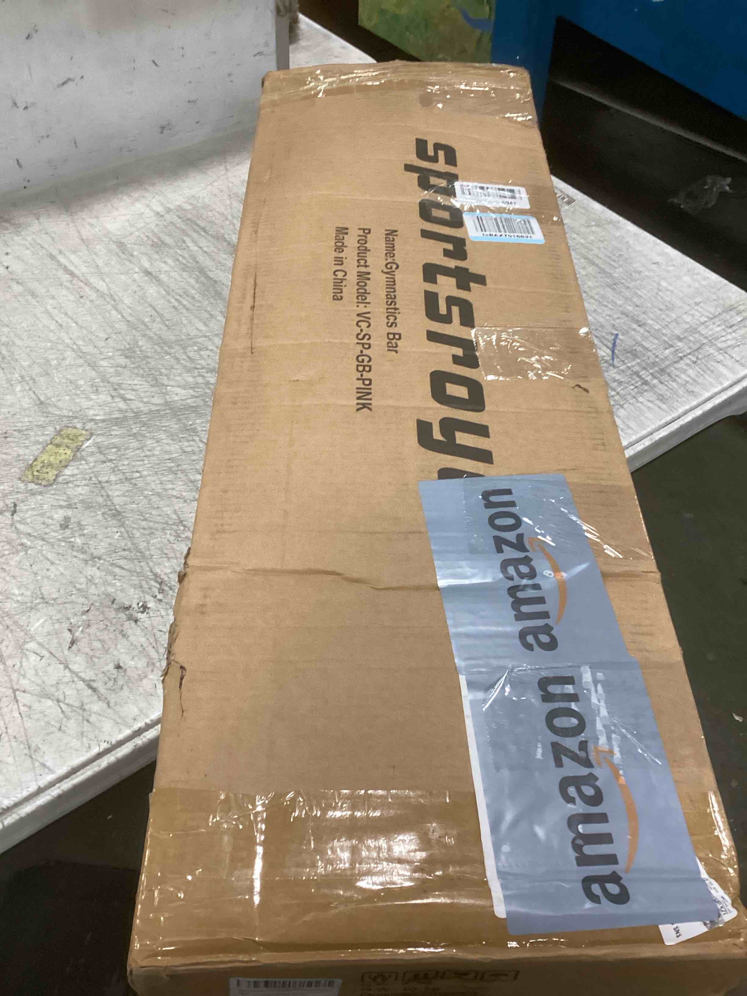 https://s3.amazonaws.com/lotting-images-prod/bidfta/PNK1200673_1735074343867.jpeg