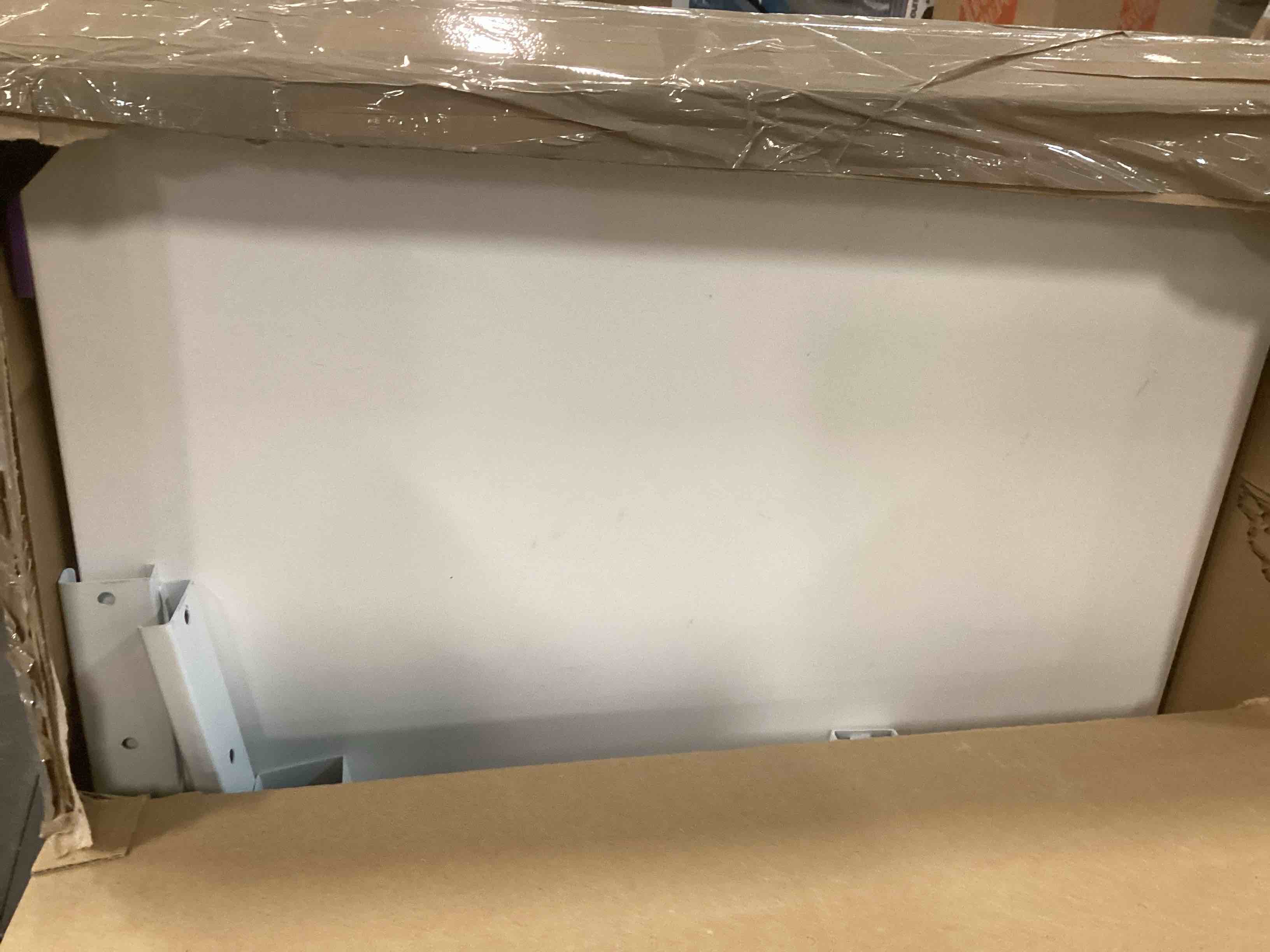 https://s3.amazonaws.com/lotting-images-prod/bidfta/PNK1200765_1736778683918.jpeg