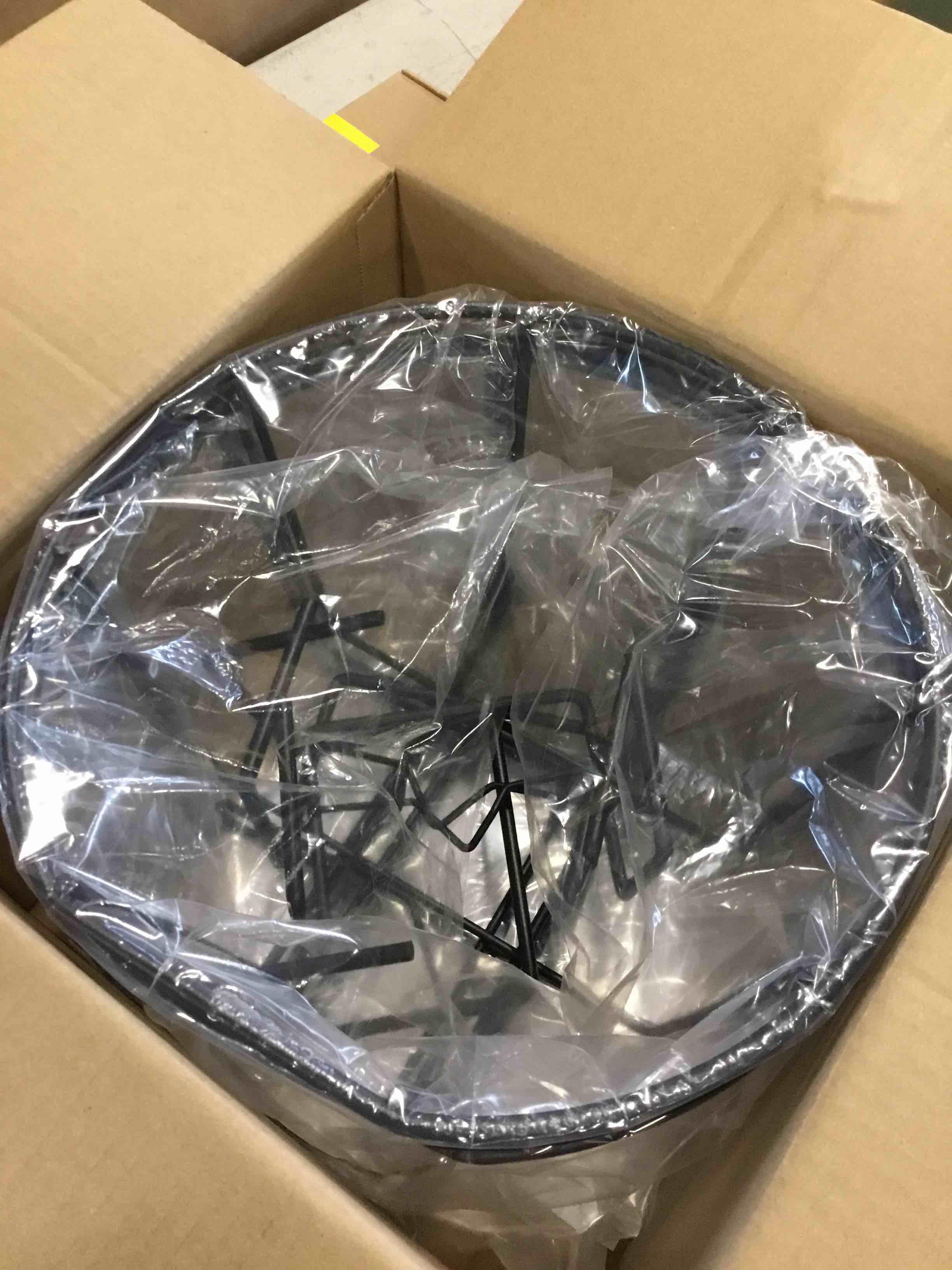 https://s3.amazonaws.com/lotting-images-prod/bidfta/PNK1201828_1731503763201.jpeg