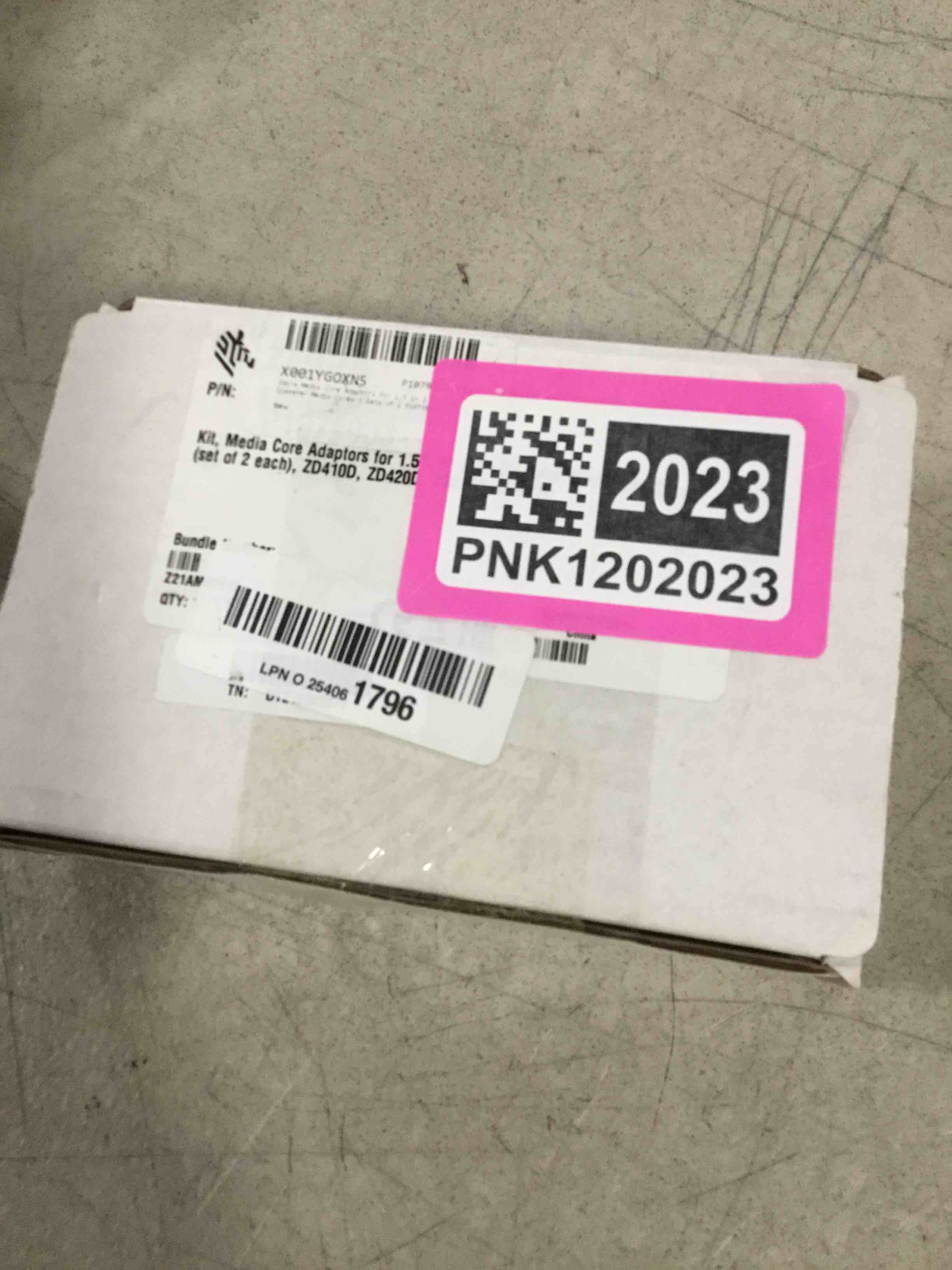 https://s3.amazonaws.com/lotting-images-prod/bidfta/PNK1202023_1731603499764.jpeg