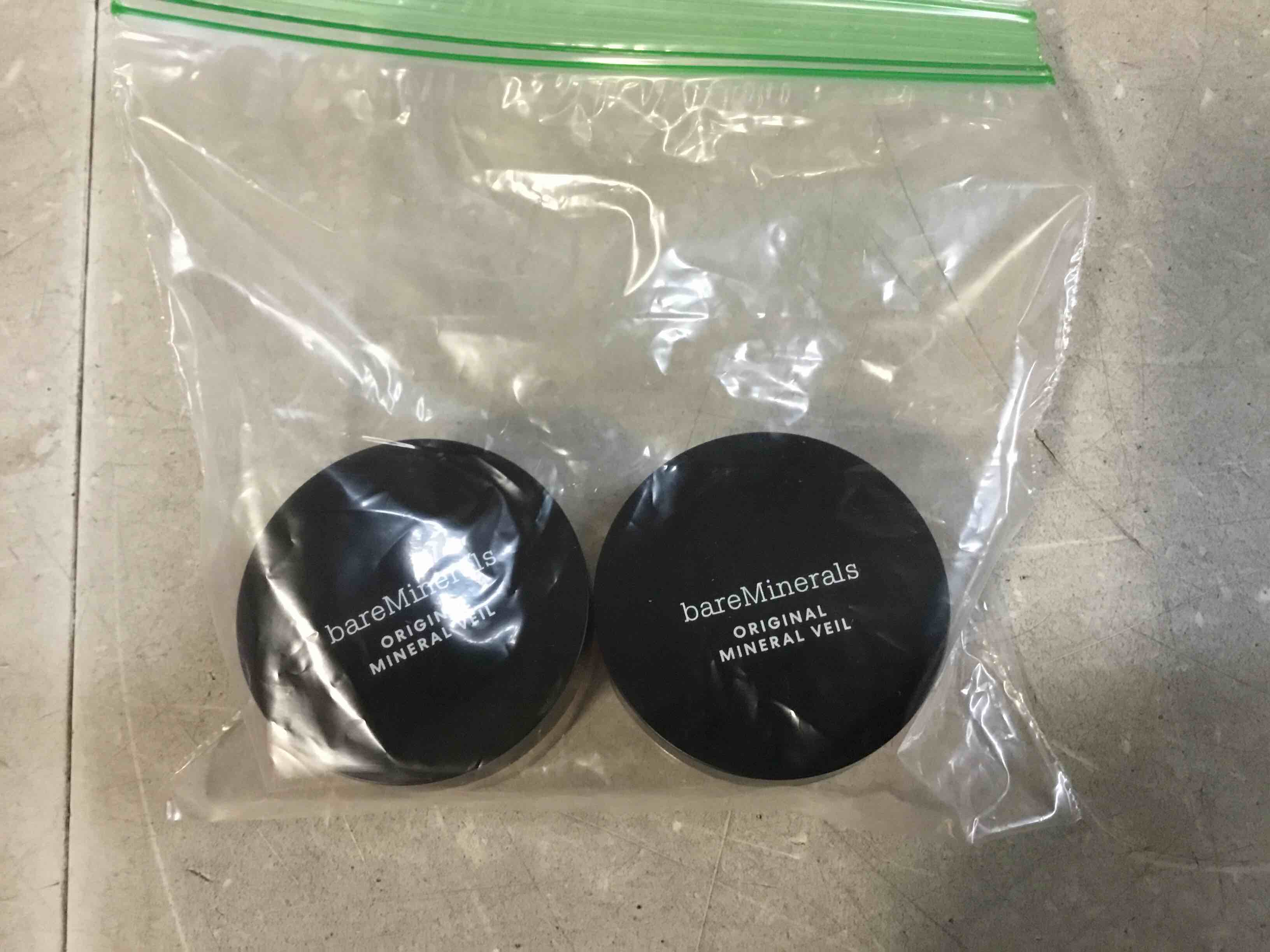 https://s3.amazonaws.com/lotting-images-prod/bidfta/PNK1207440_1731608953368.jpeg