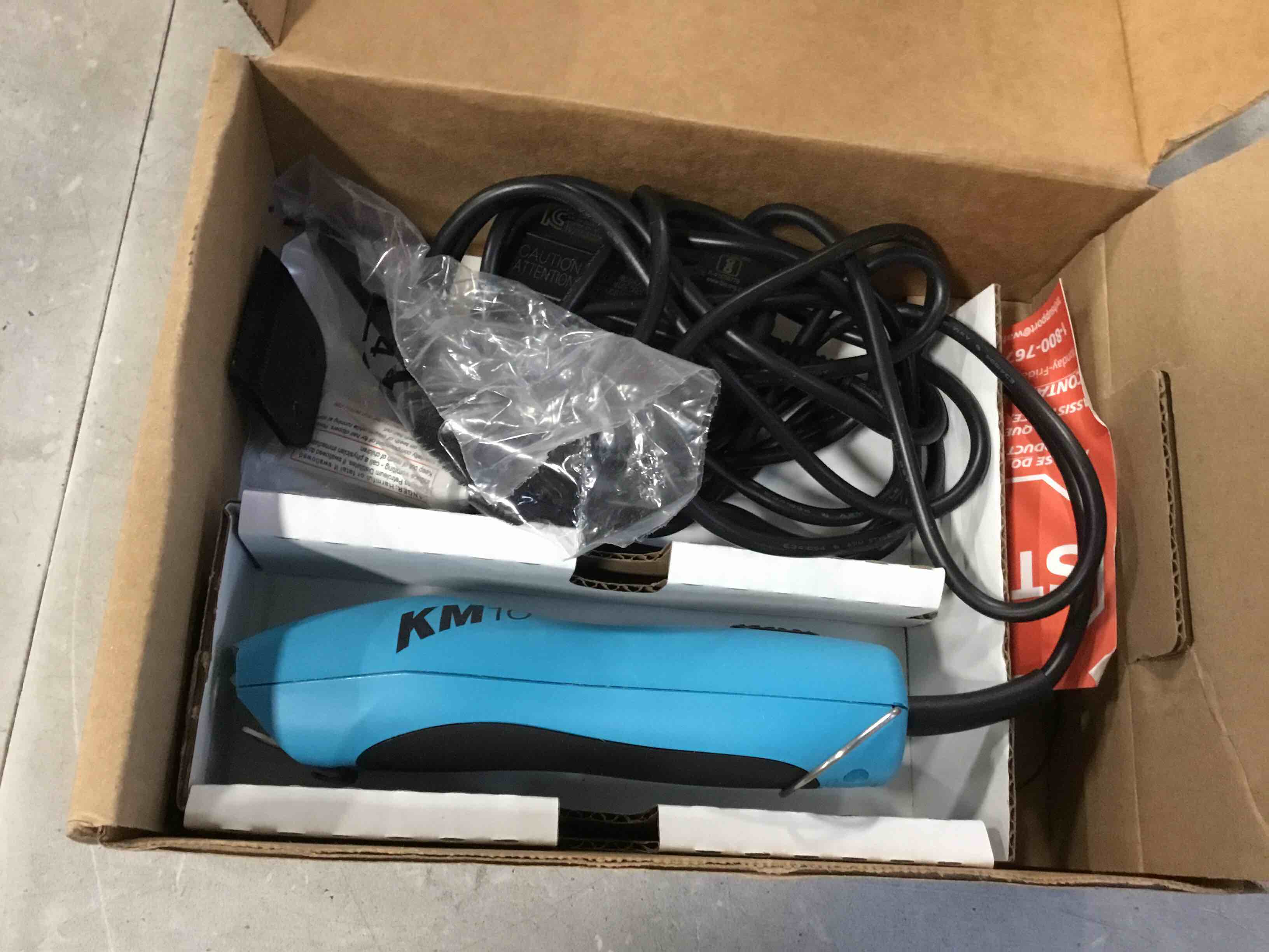 https://s3.amazonaws.com/lotting-images-prod/bidfta/PNK1207916_1732027589105.jpeg