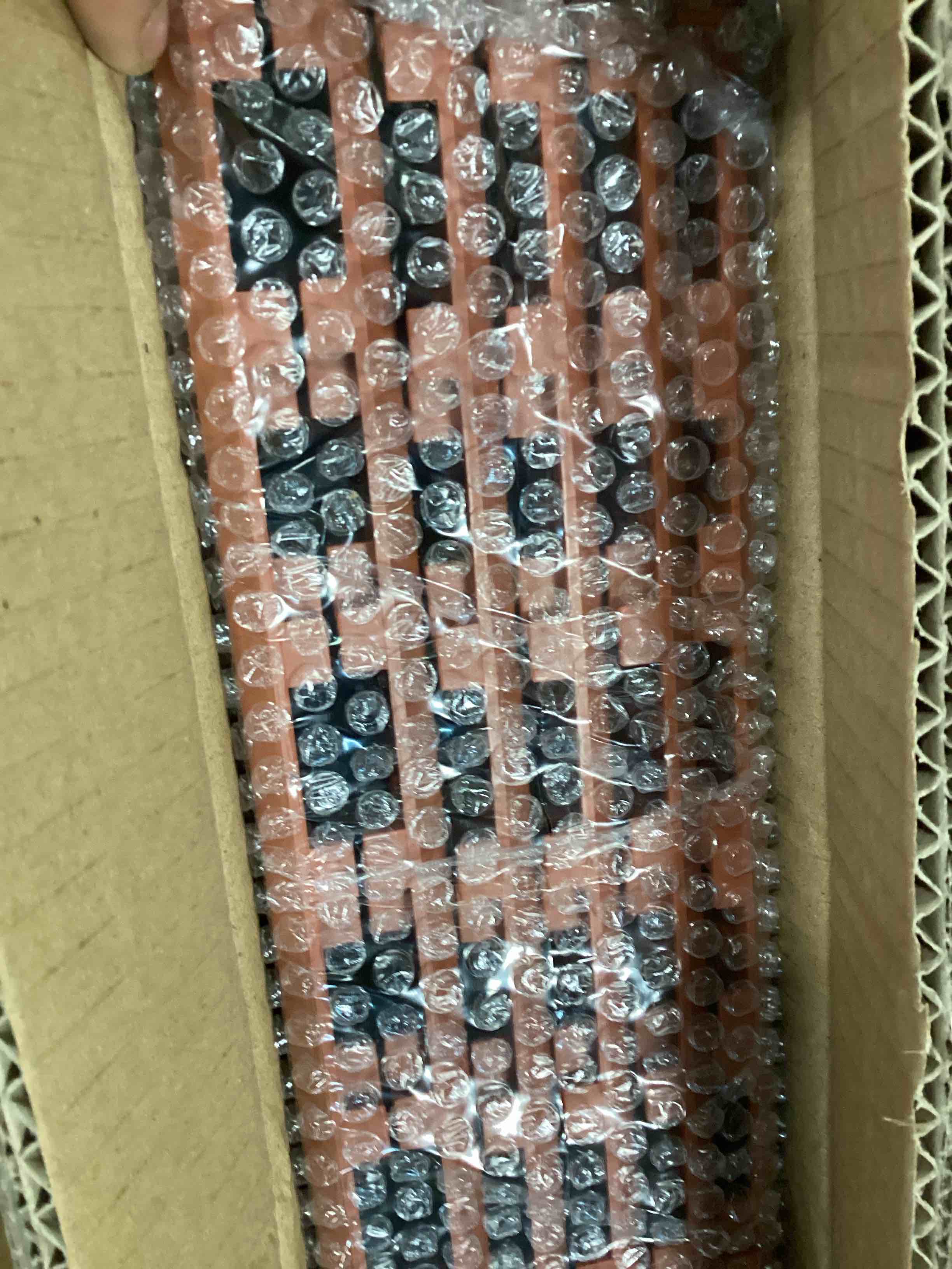 https://s3.amazonaws.com/lotting-images-prod/bidfta/PNK1210547_1731709751903.jpeg