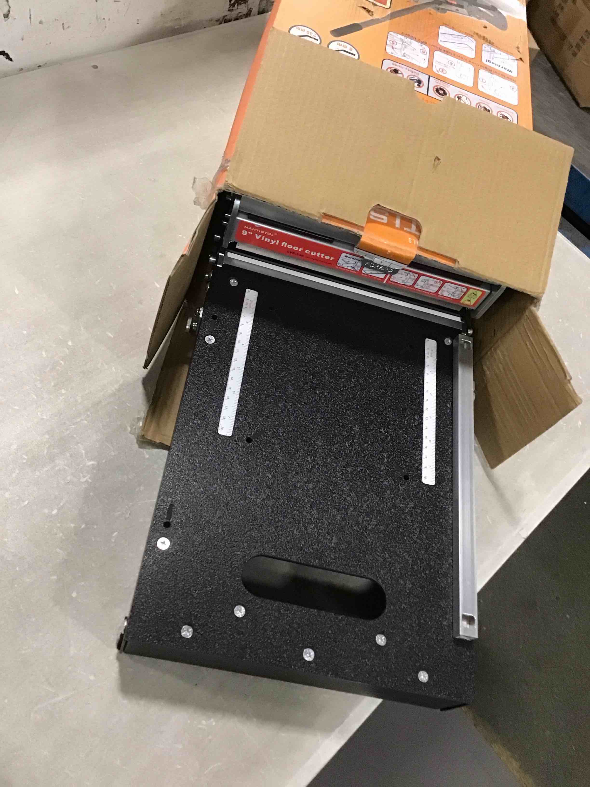 https://s3.amazonaws.com/lotting-images-prod/bidfta/PNK1212455_1732711743293.jpeg