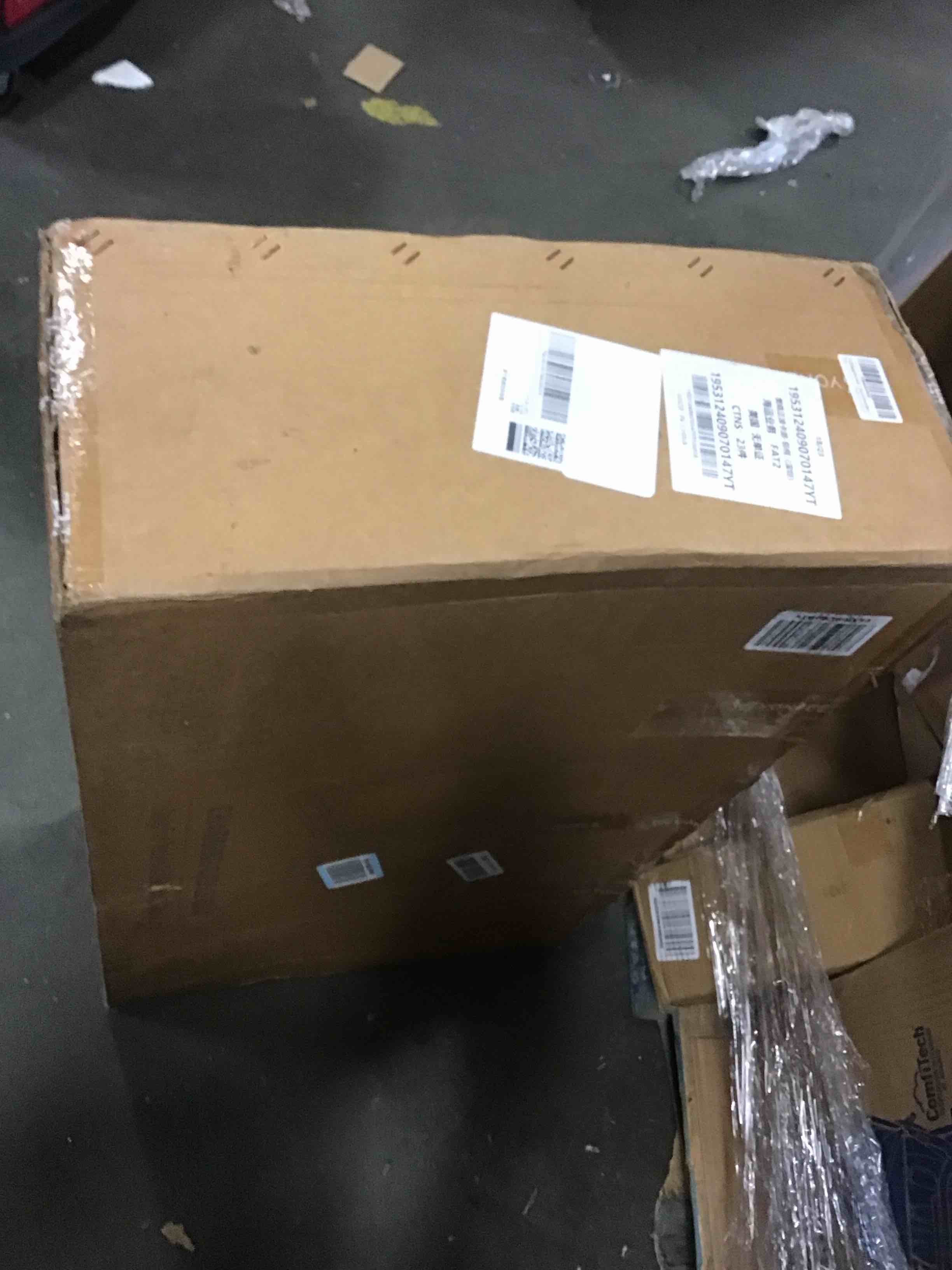 https://s3.amazonaws.com/lotting-images-prod/bidfta/PNK1212985_1733163948984.jpeg